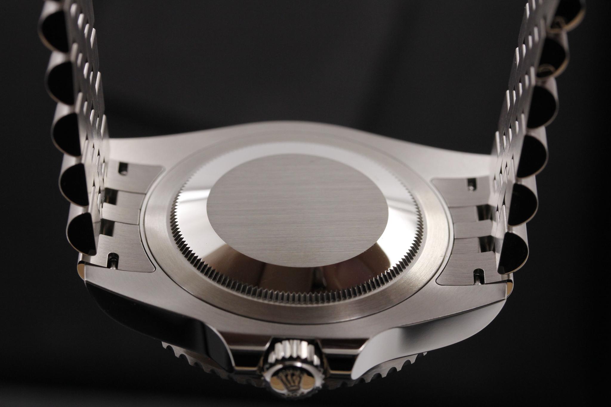 Watch Image 8