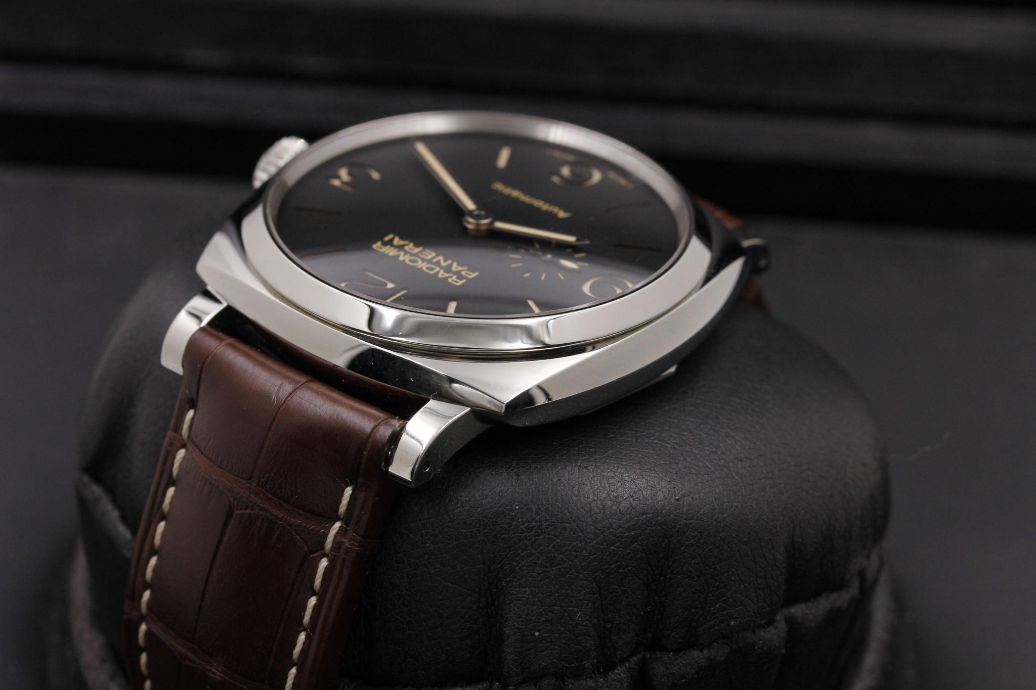 Watch Image 5