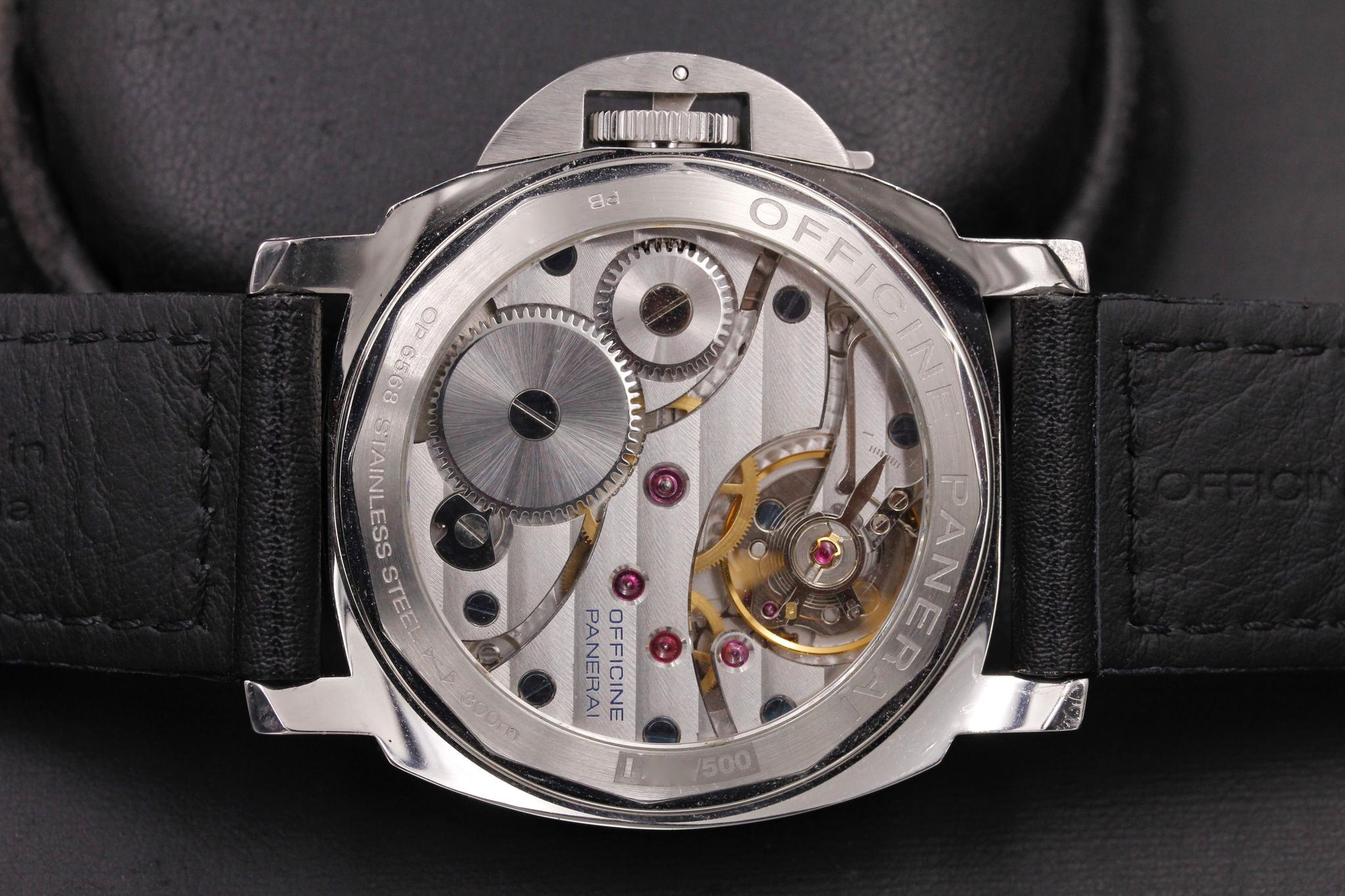 Watch Image 7