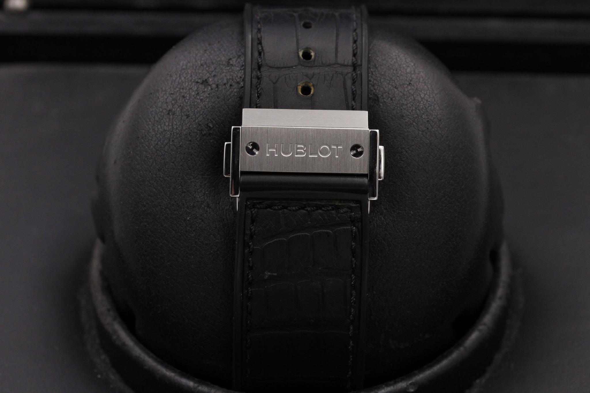 Watch Image 8