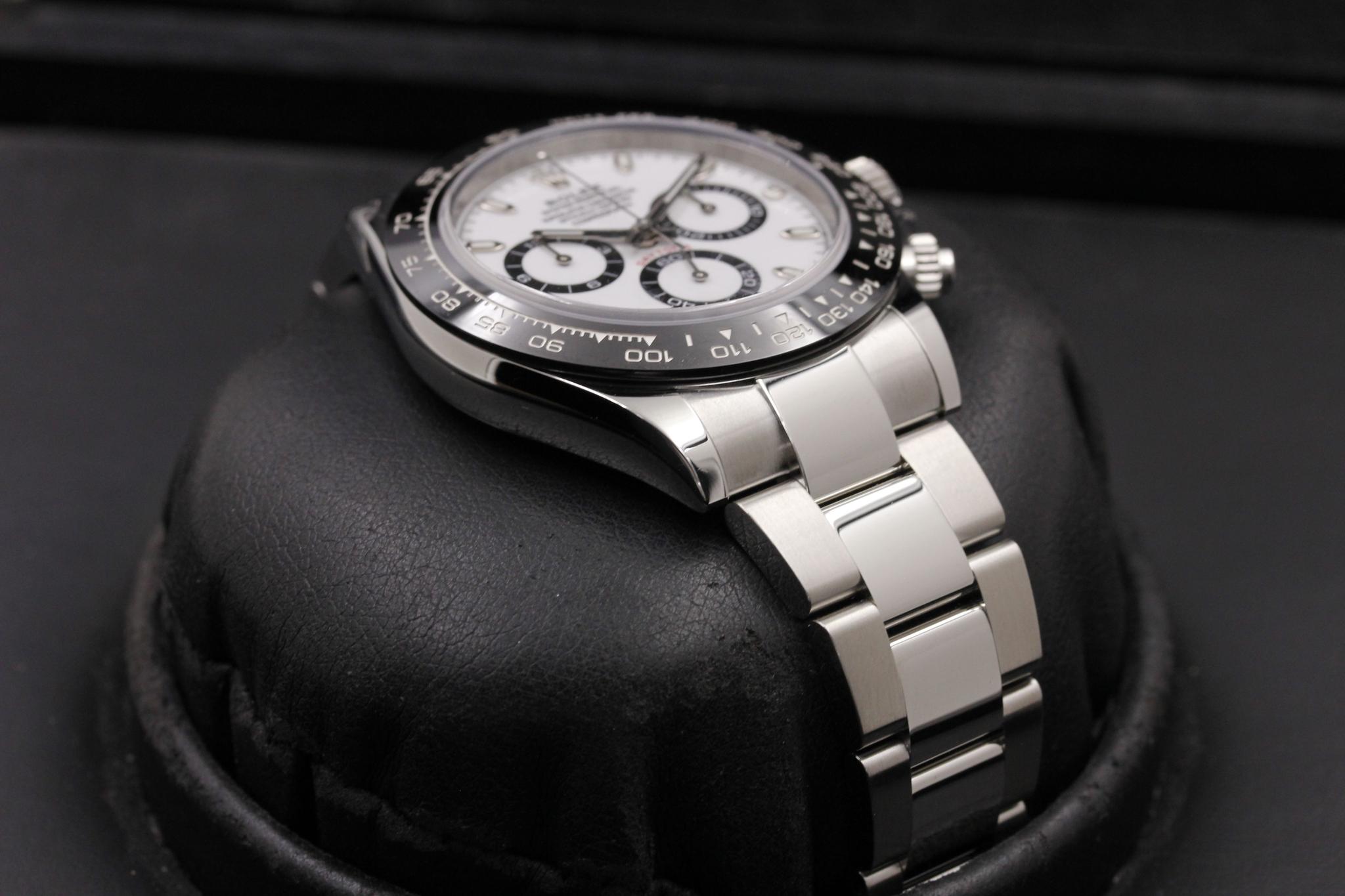 Watch Image 6