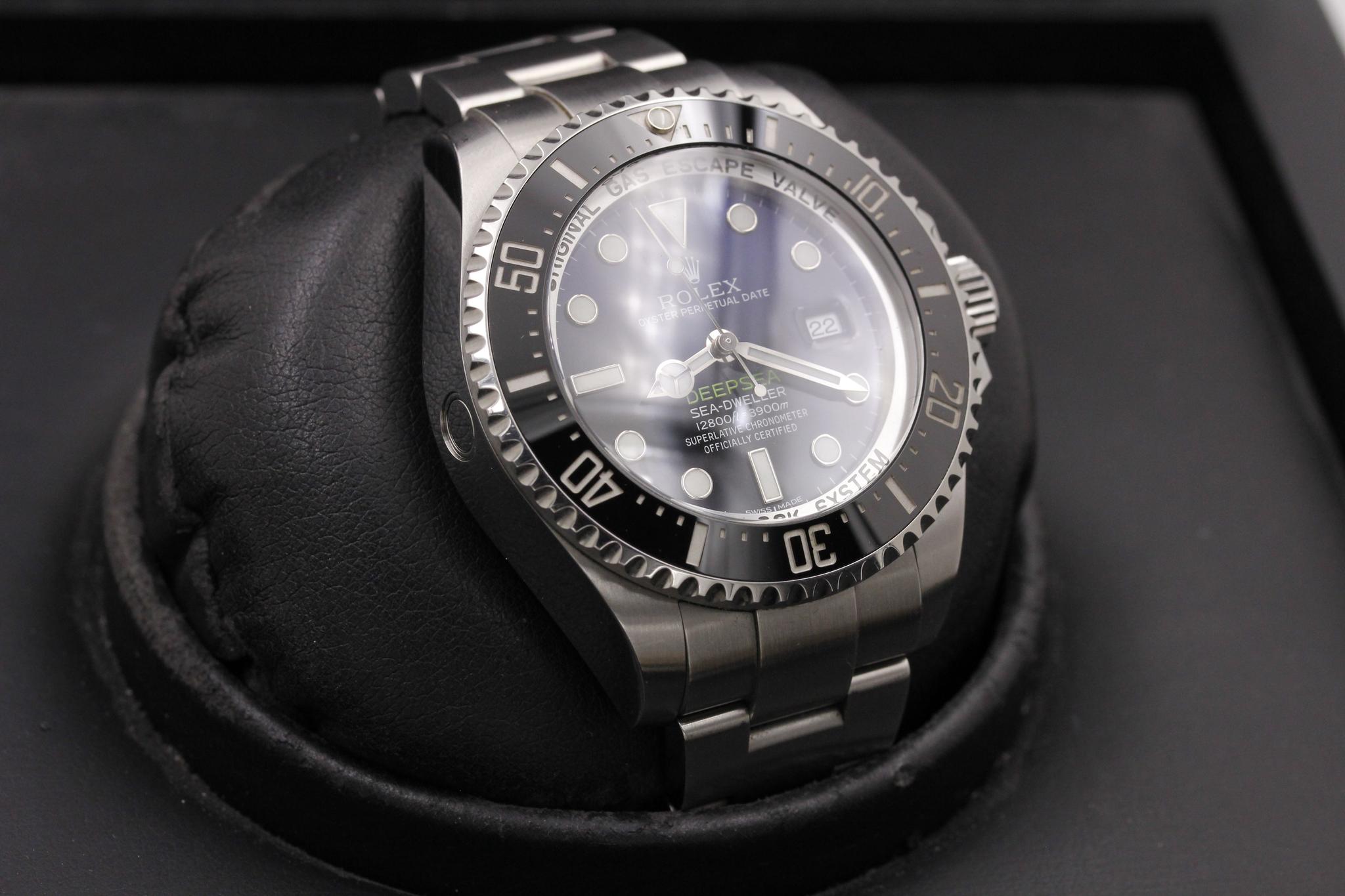 Watch Image 10