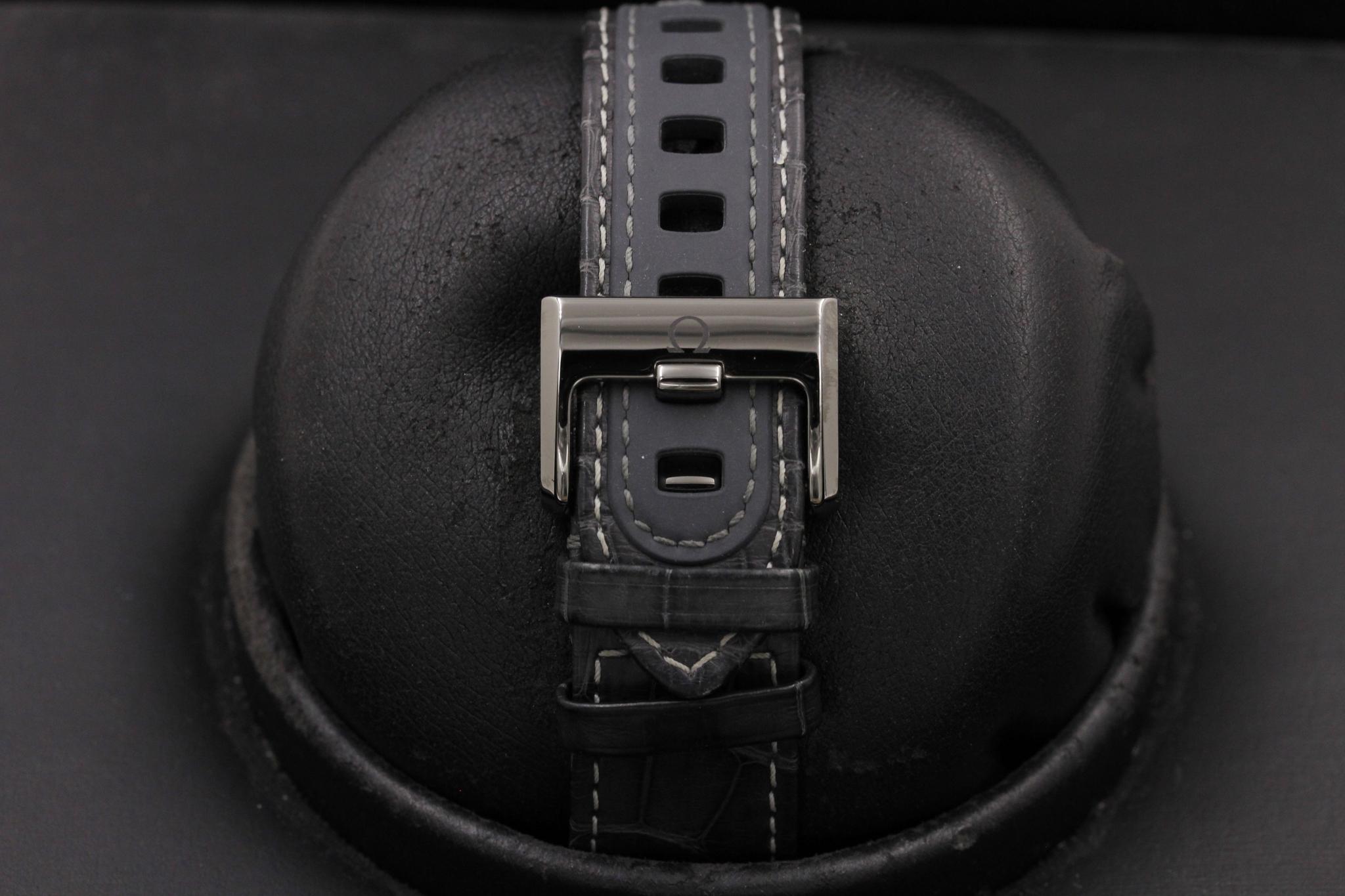 Watch Image 8