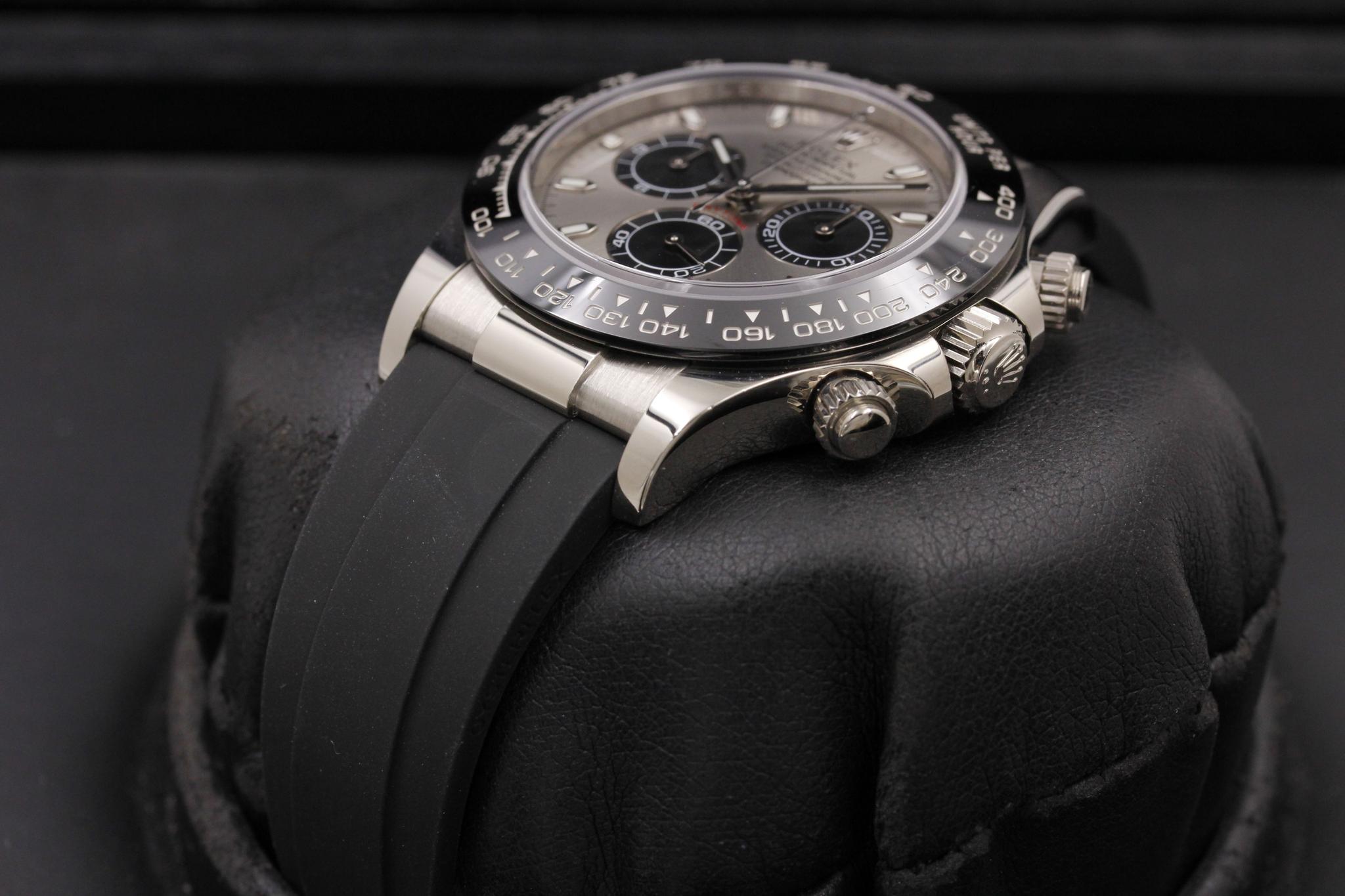 Watch Image 2