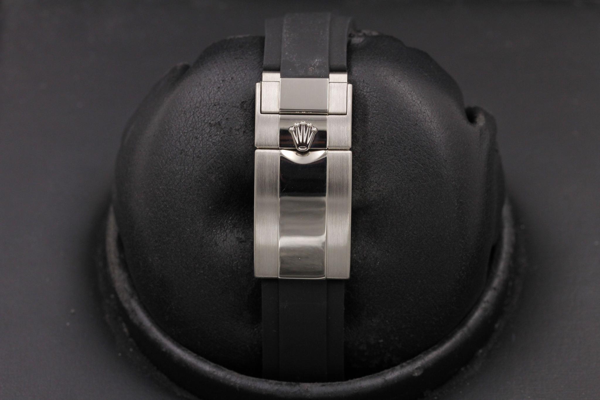 Watch Image 8