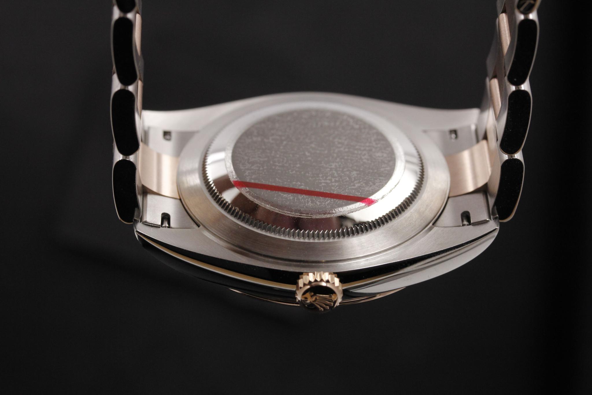 Watch Image 7