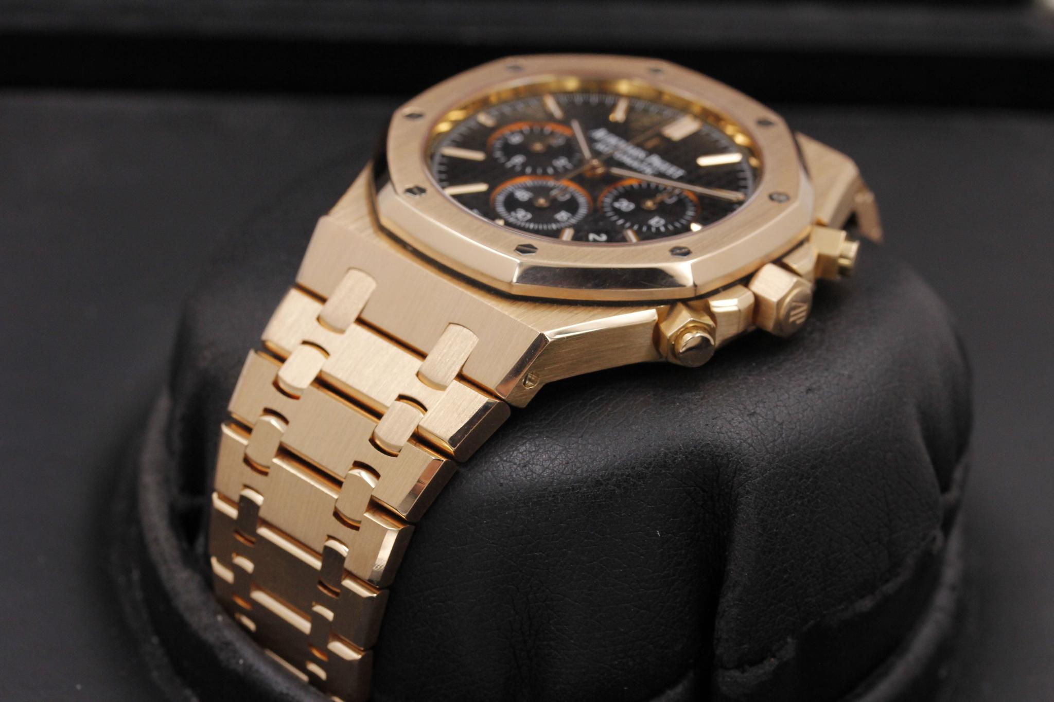 Watch Image 2