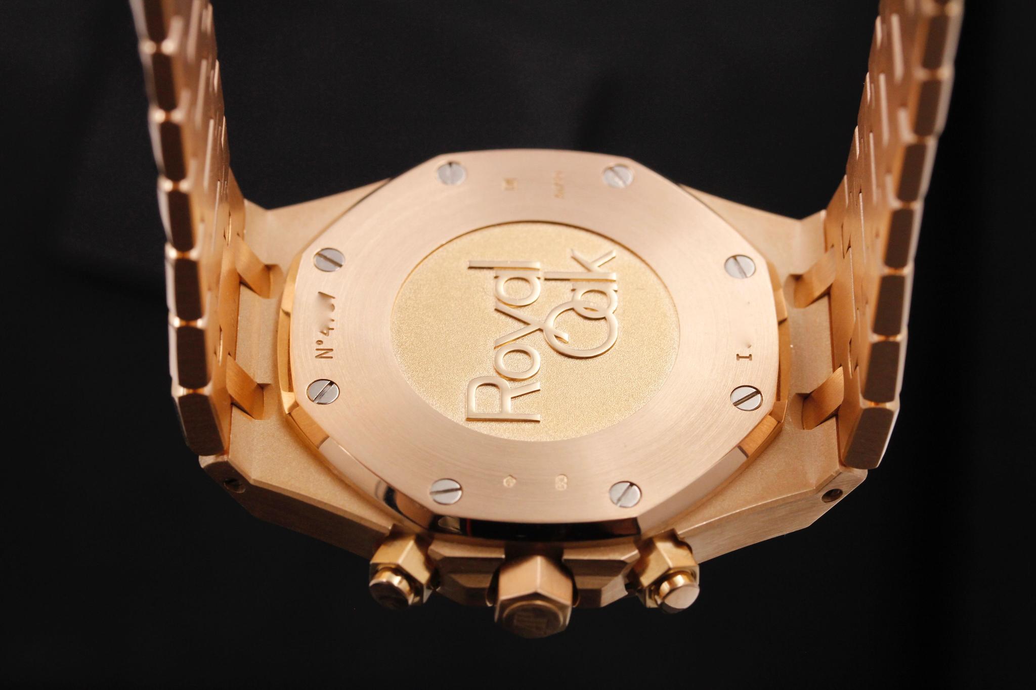 Watch Image 7