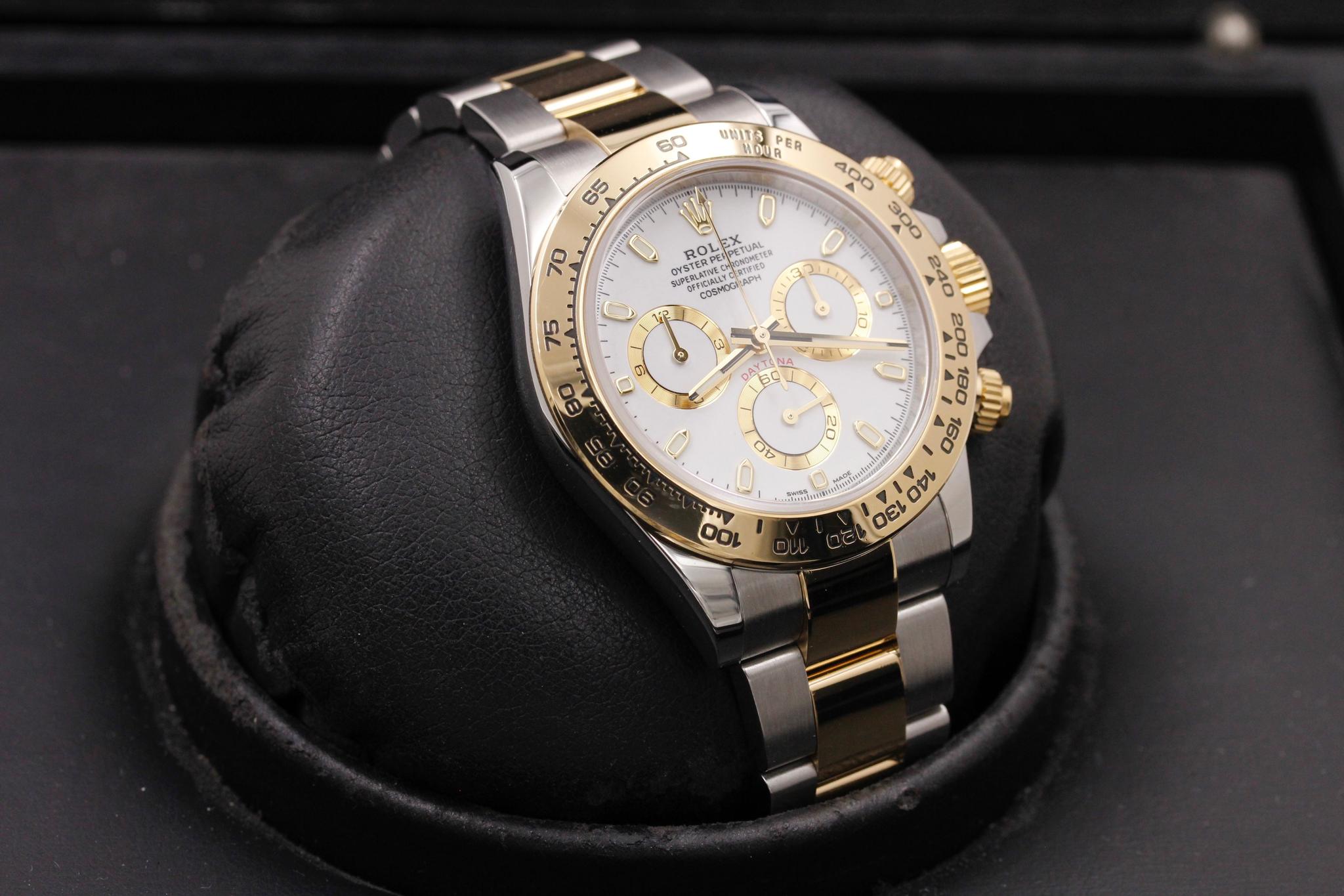 Watch Image 10