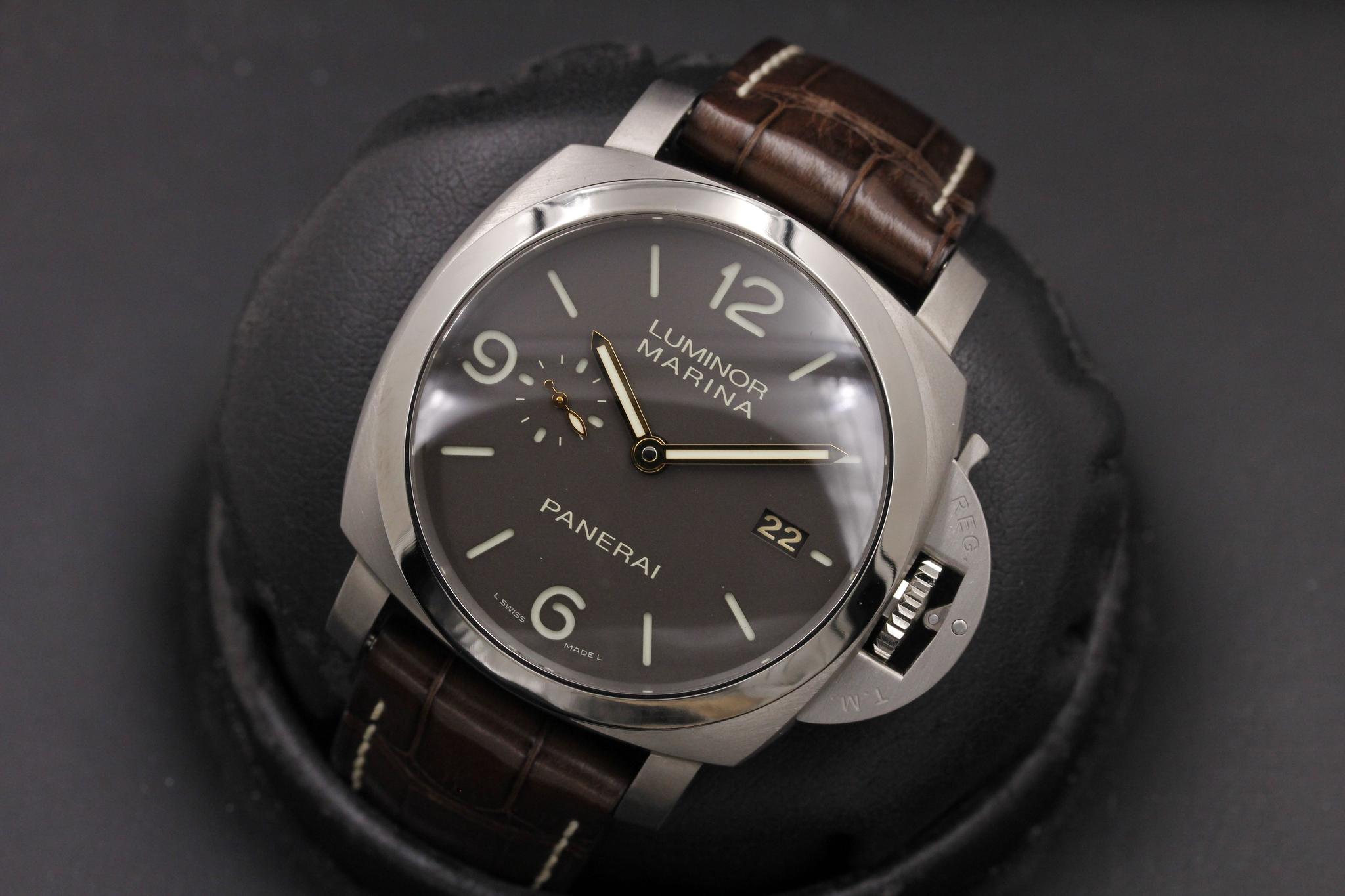 Watch Image 9