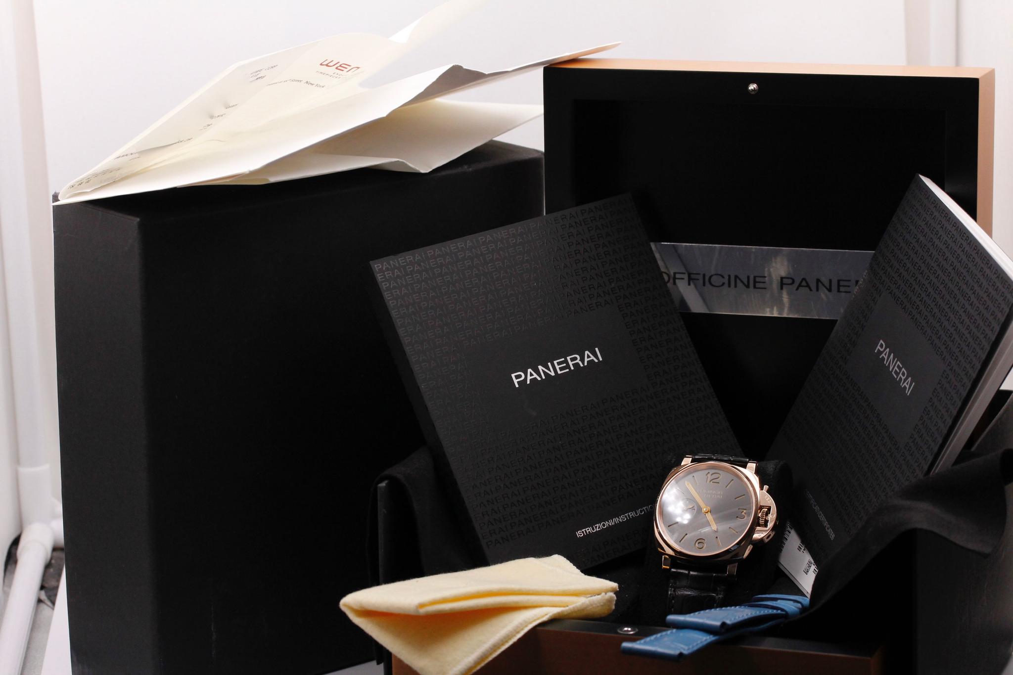 Watch Image 12