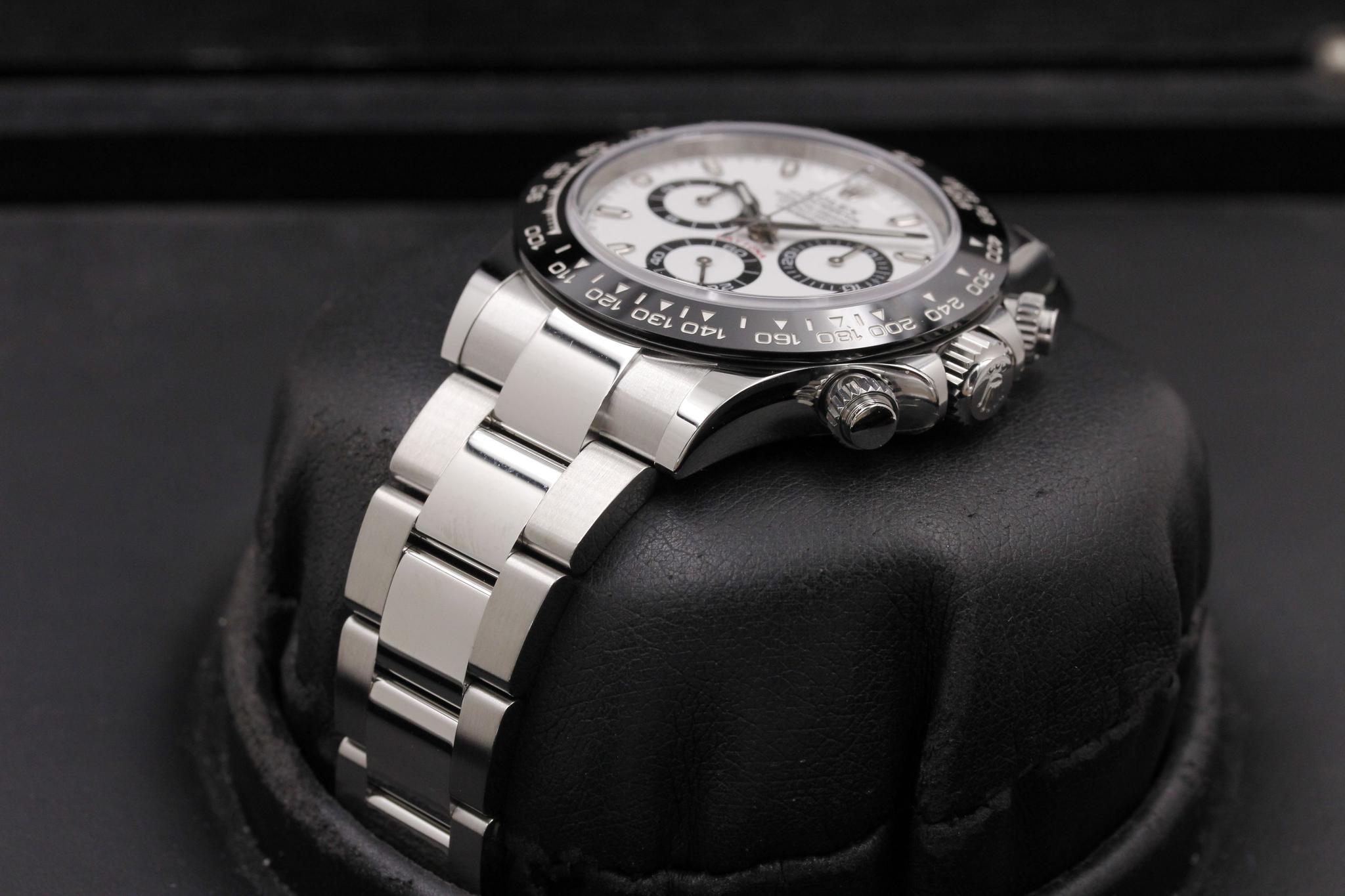 Watch Image 2