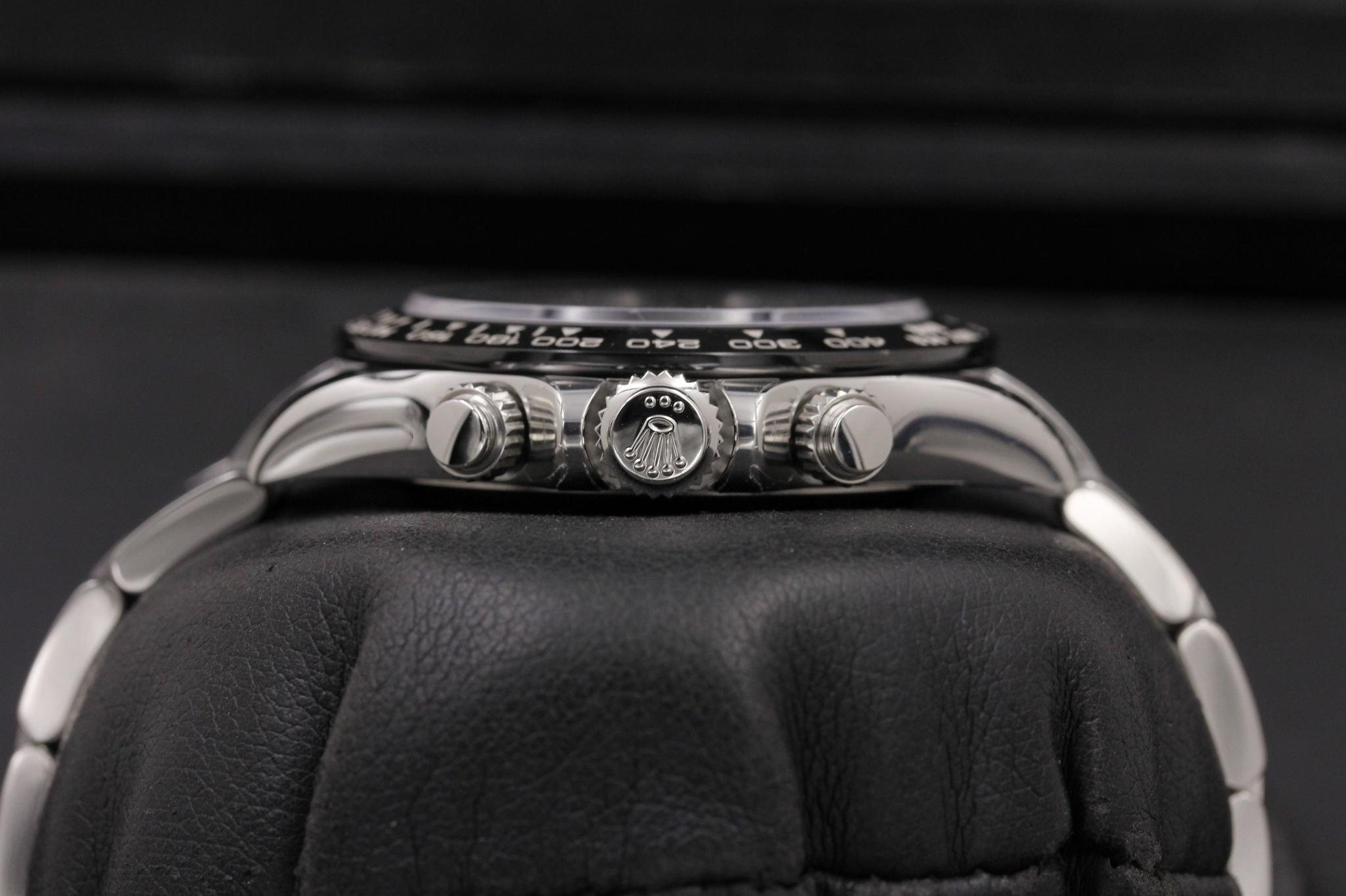 Watch Image 3