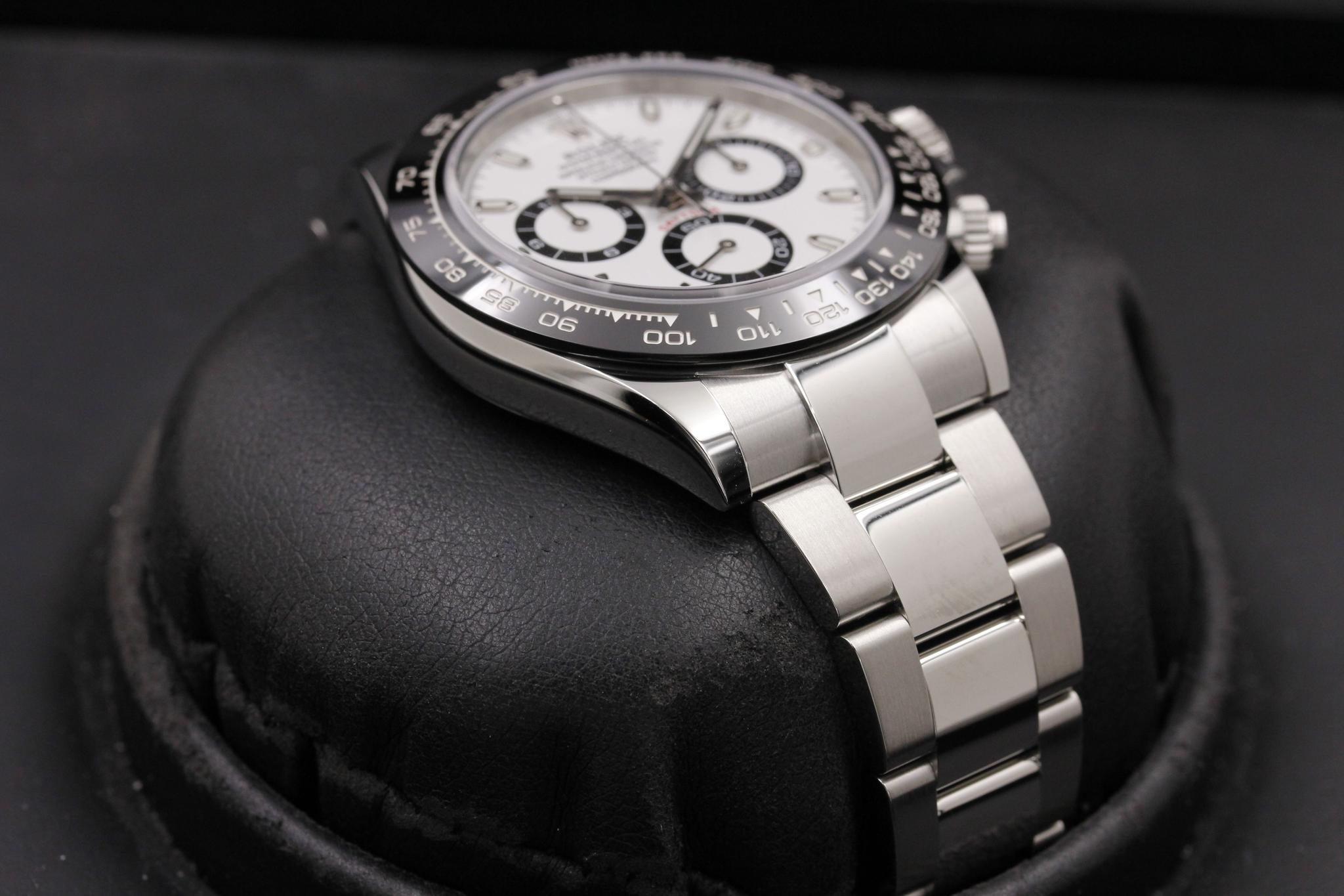 Watch Image 6