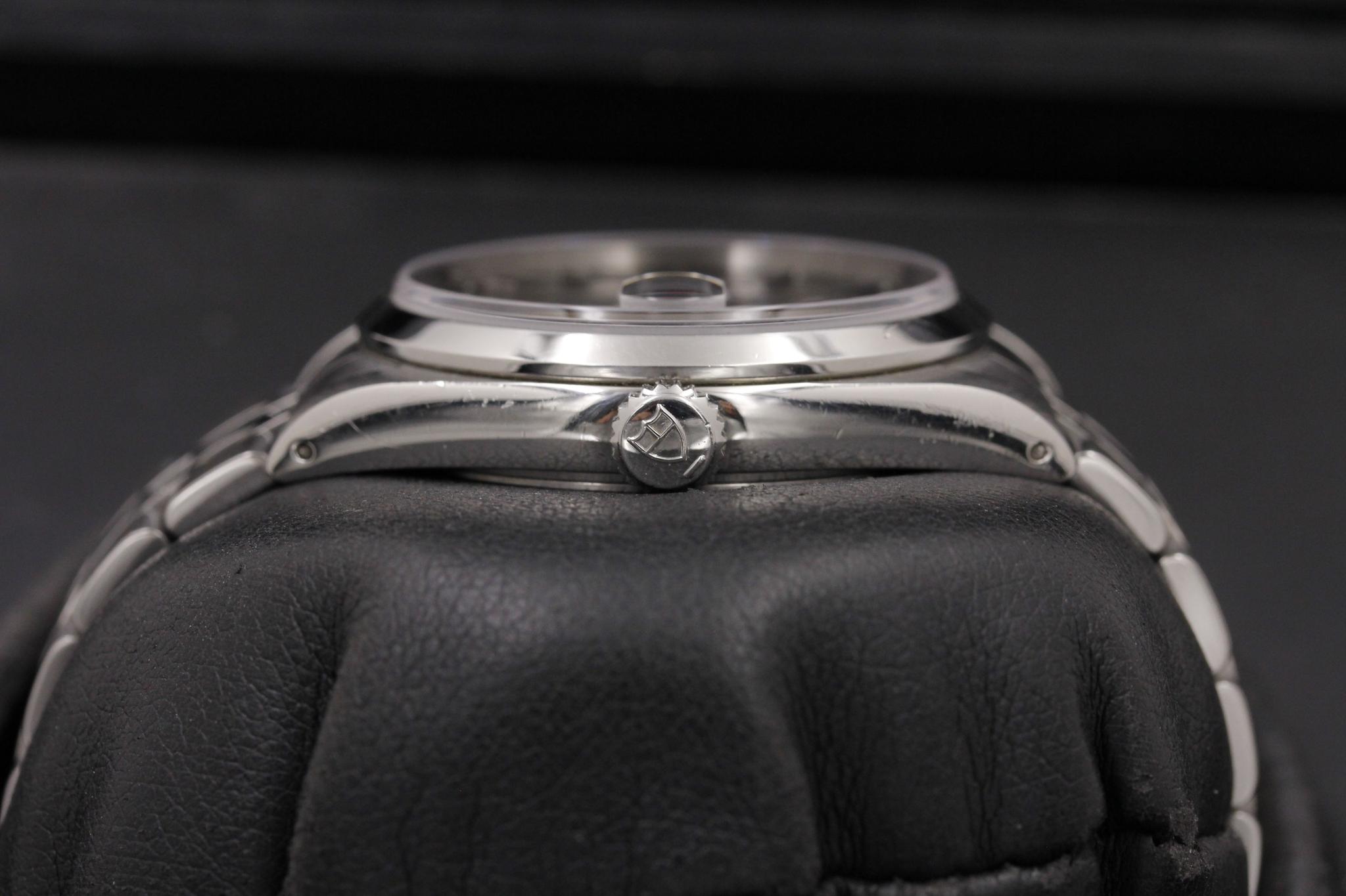 Watch Image 3