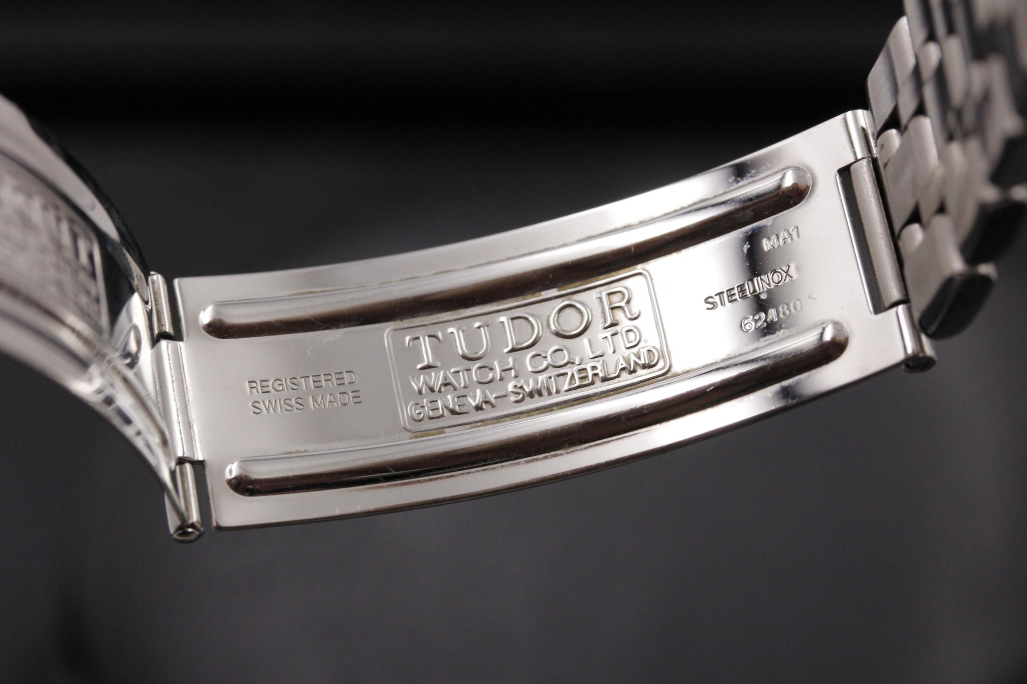 Watch Image 10