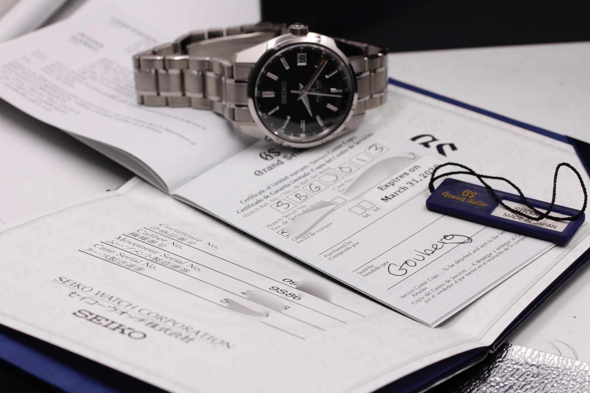 Watch Image 11