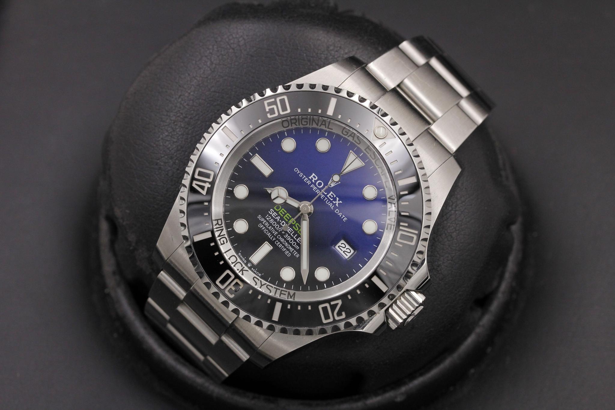 Watch Image 10