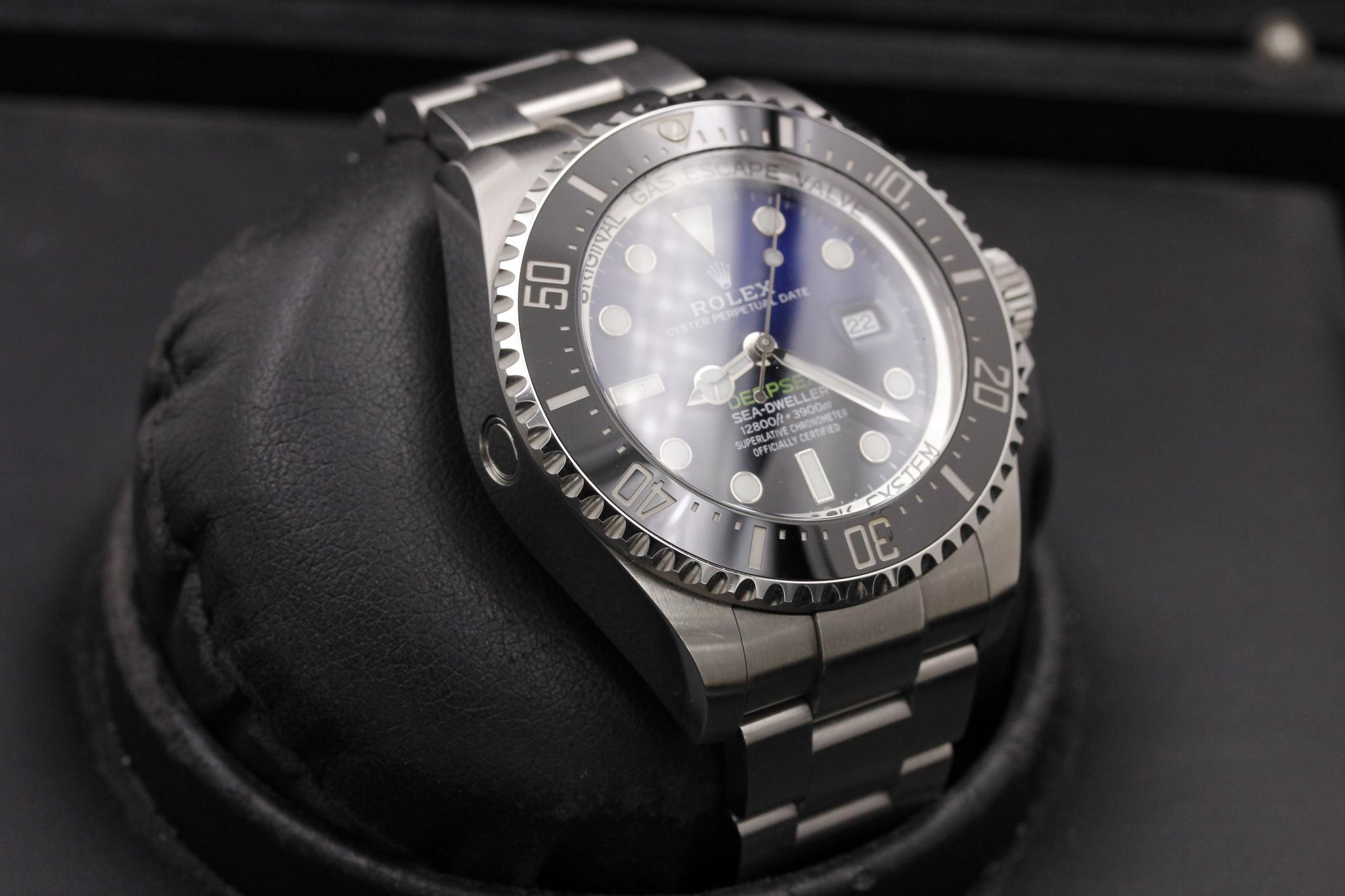 Watch Image 11