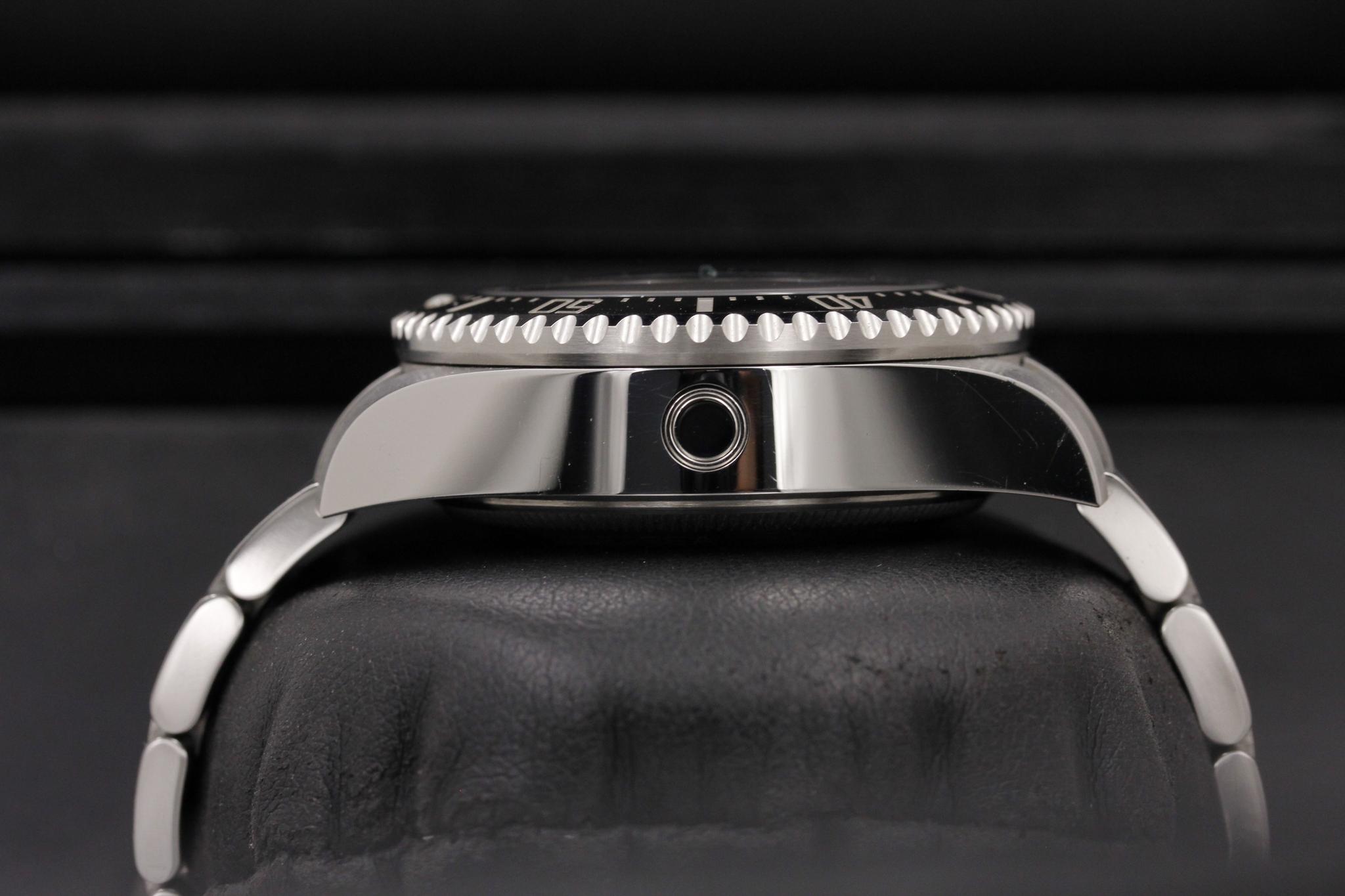 Watch Image 6