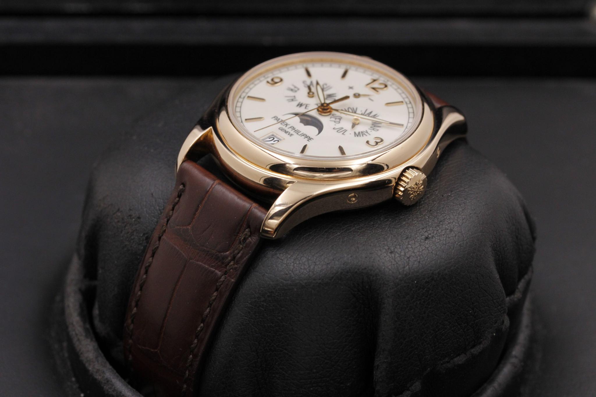 Watch Image 2