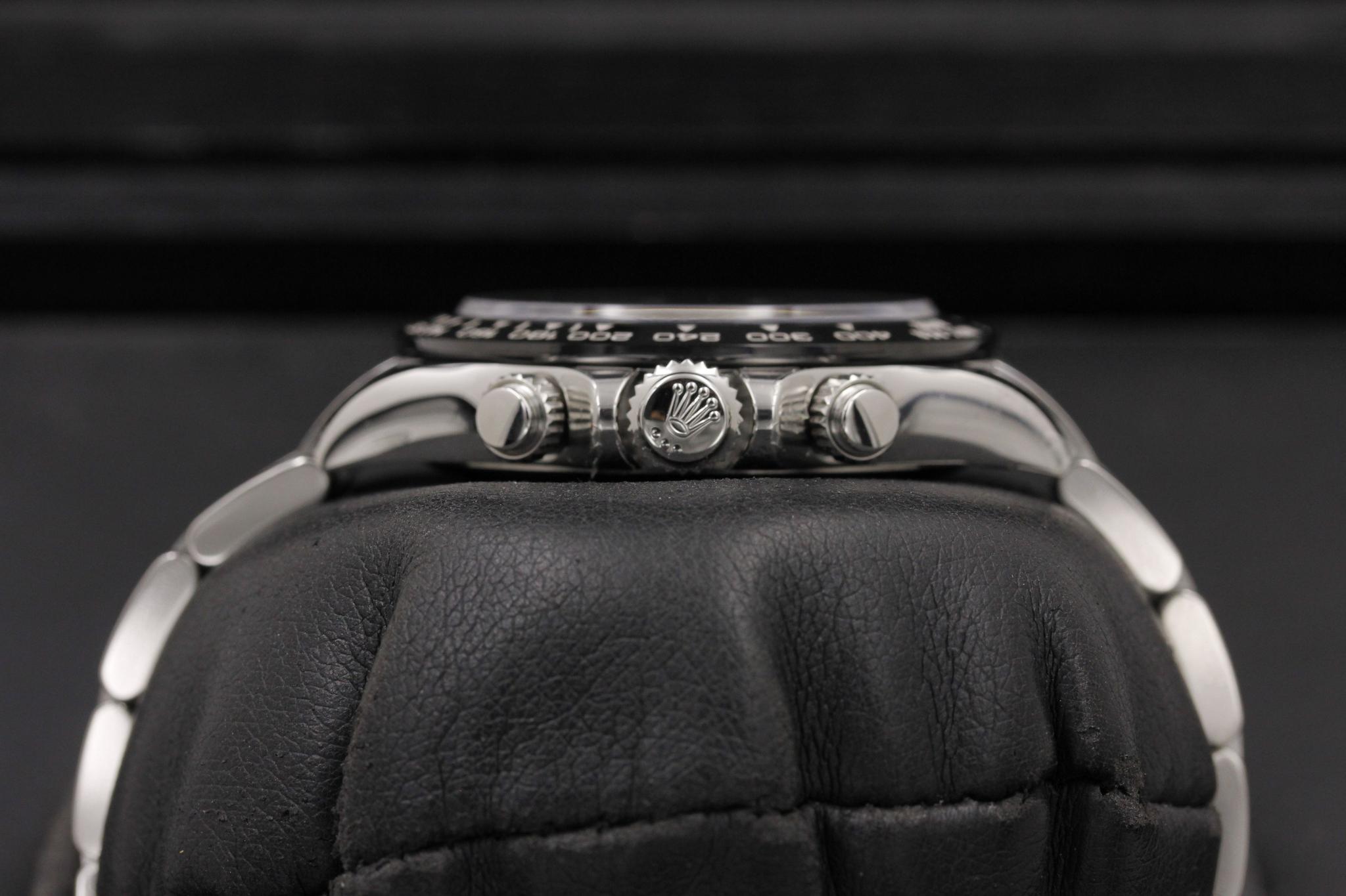 Watch Image 3
