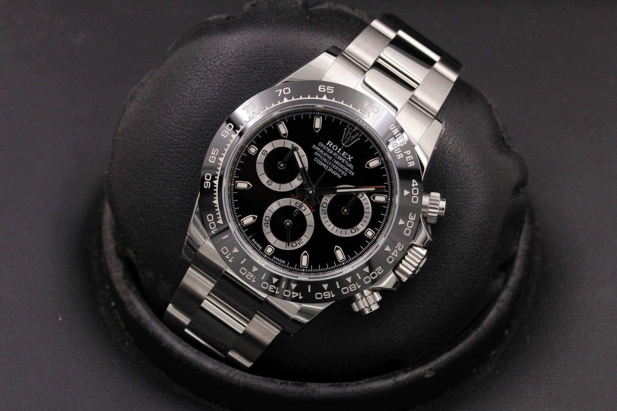 Watch Image 9