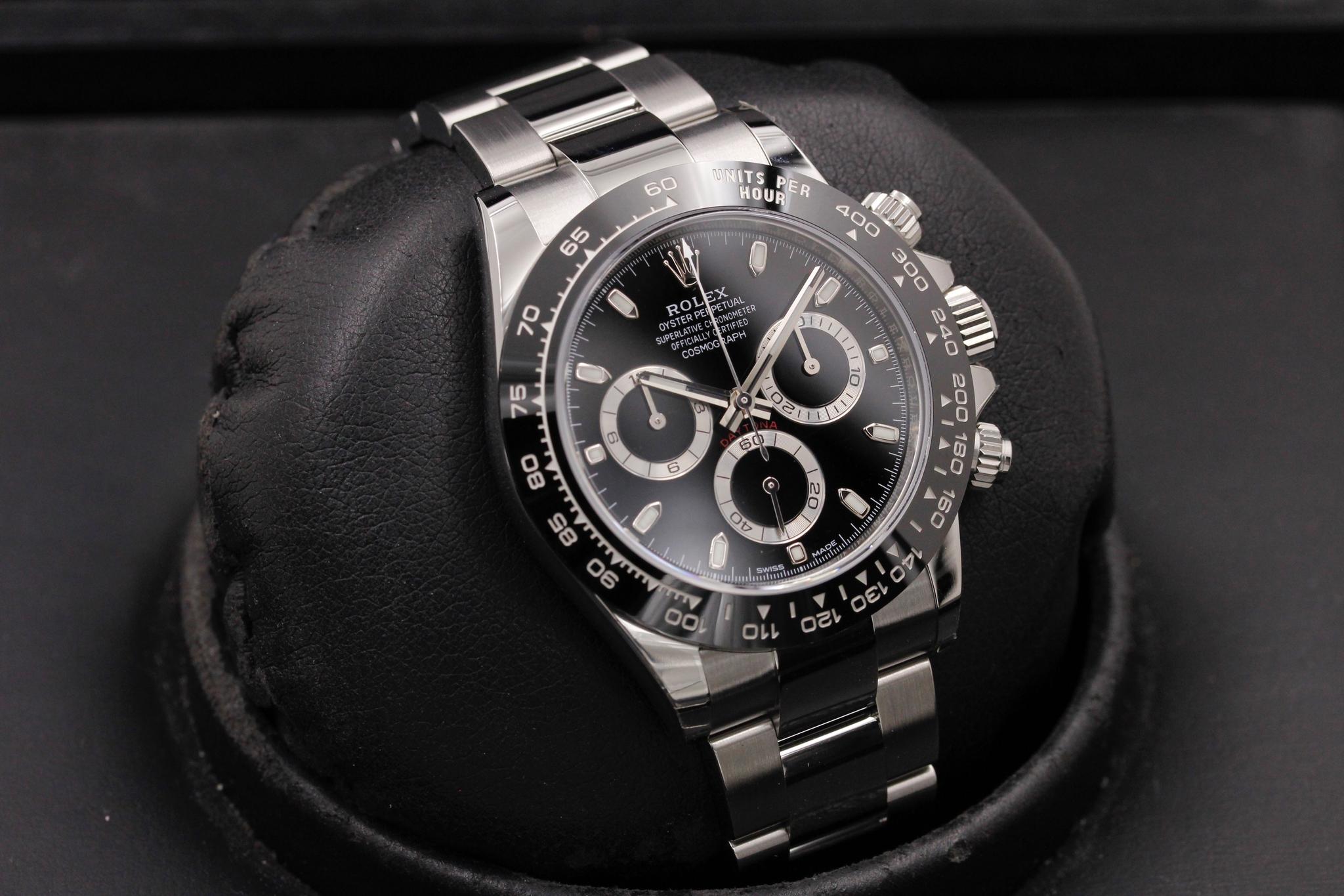 Watch Image 10