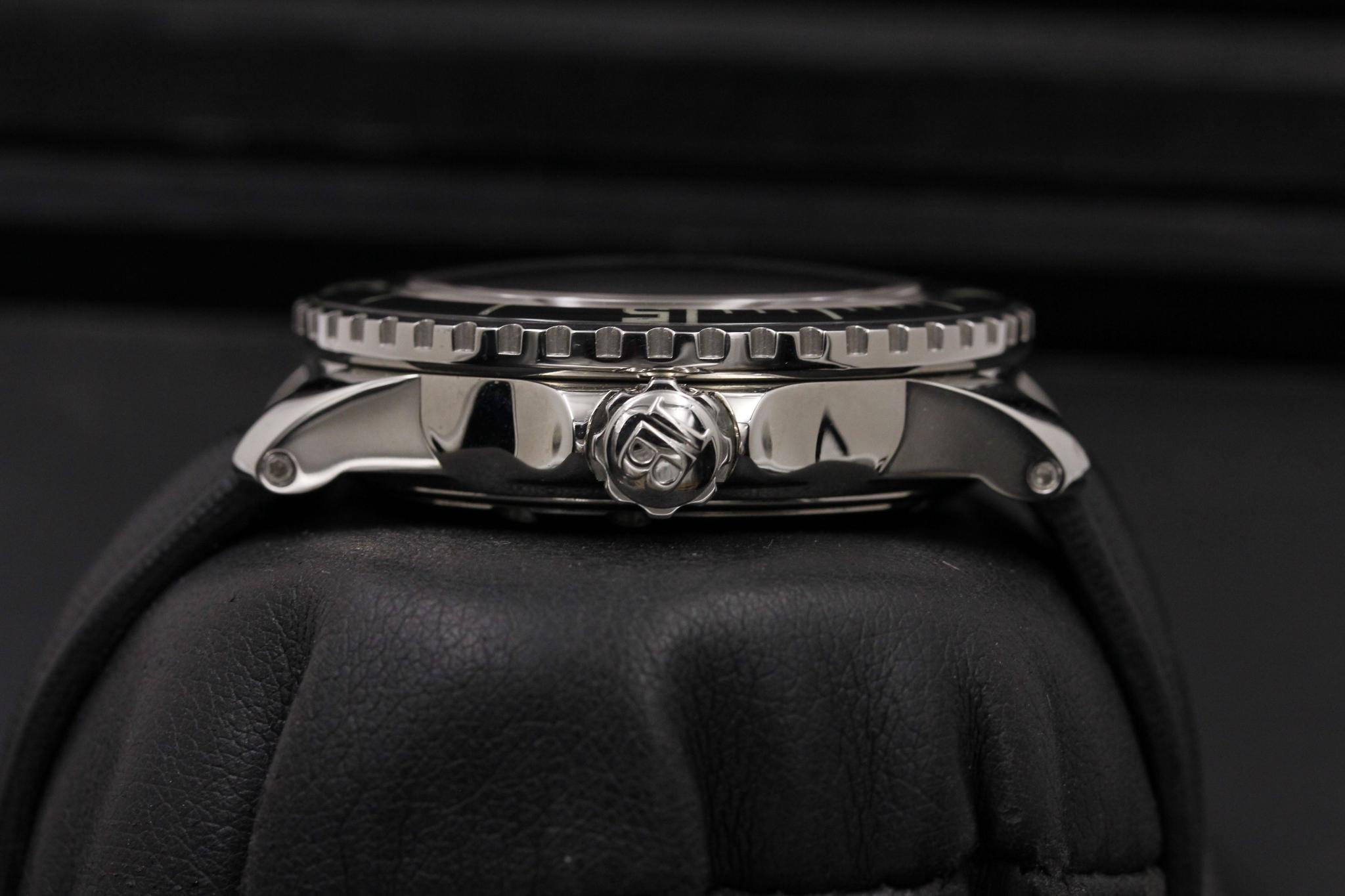 Watch Image 3