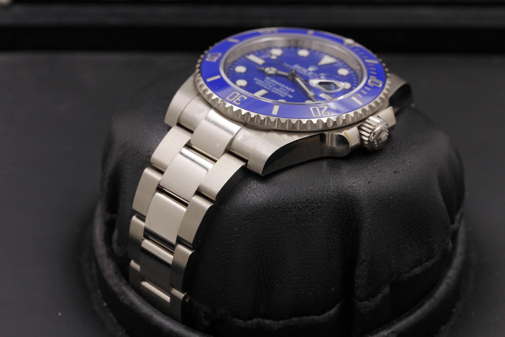 Watch Image 2