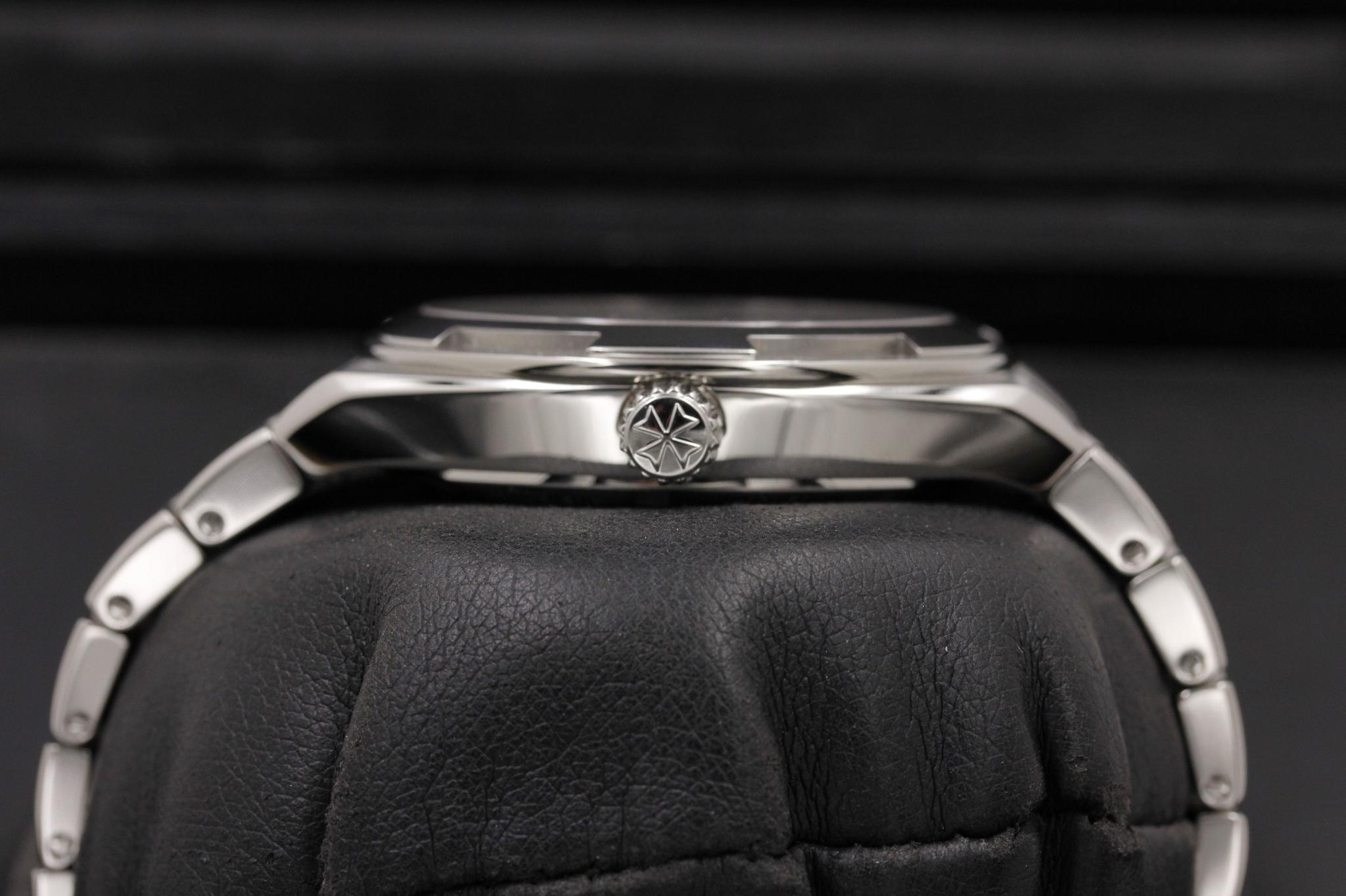 Watch Image 3