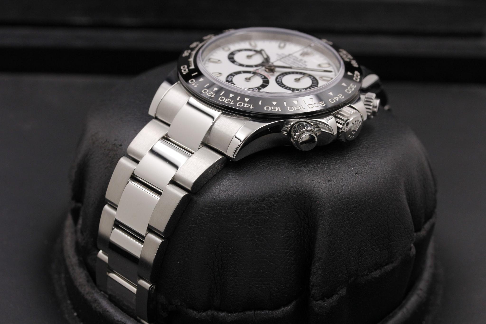 Watch Image 2