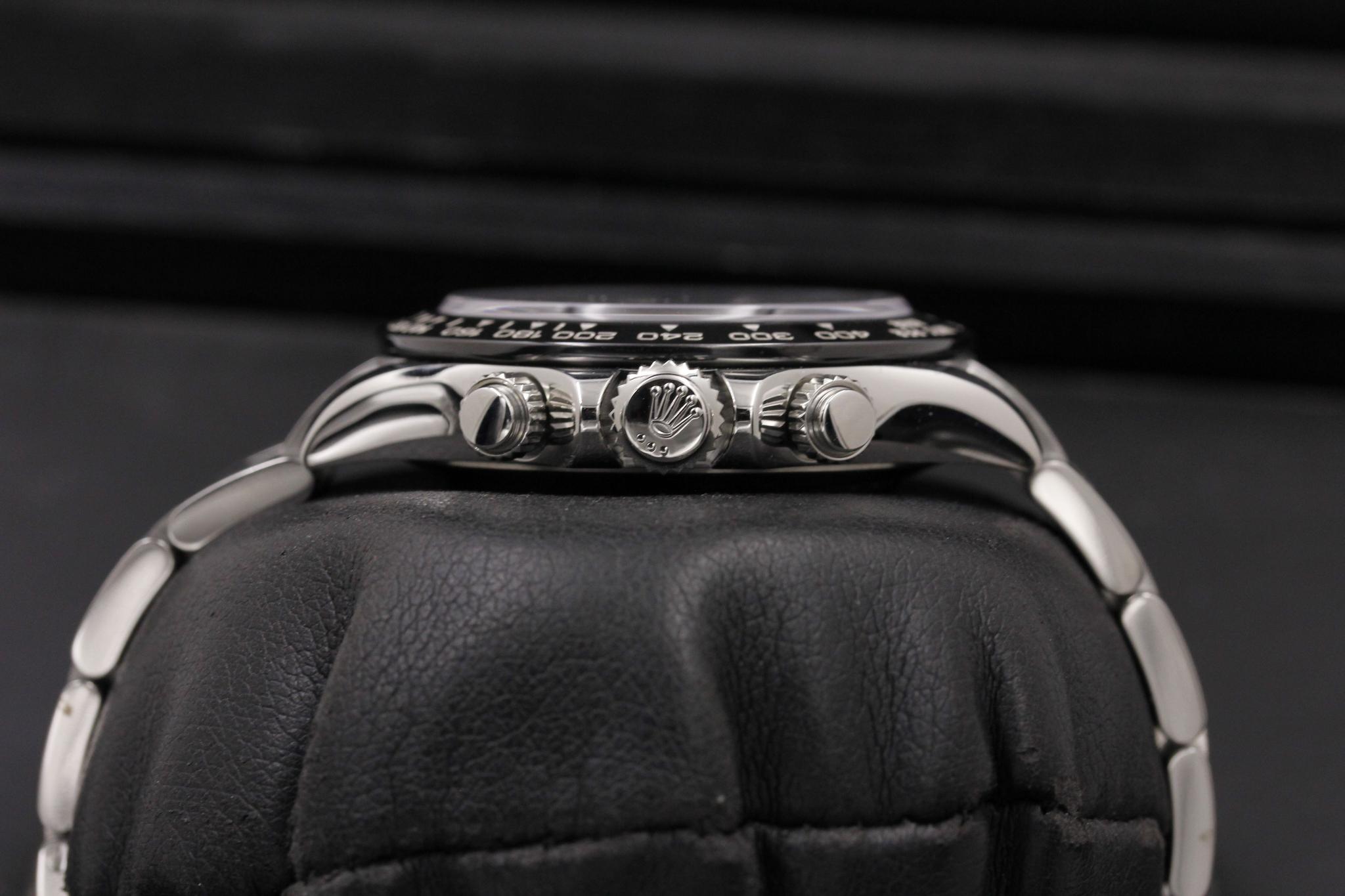 Watch Image 3