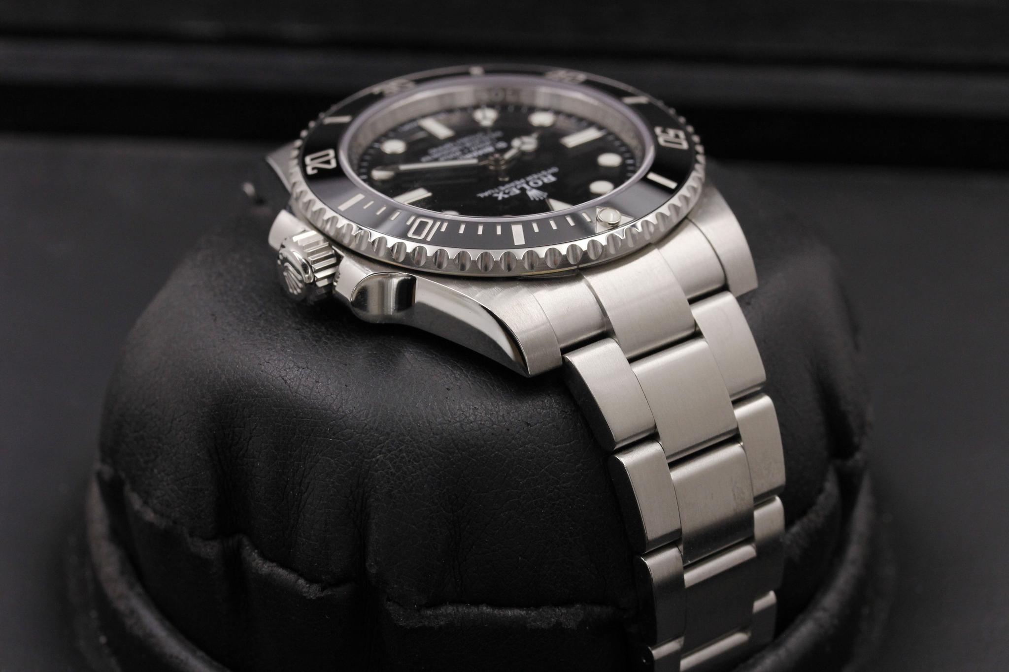 Watch Image 4
