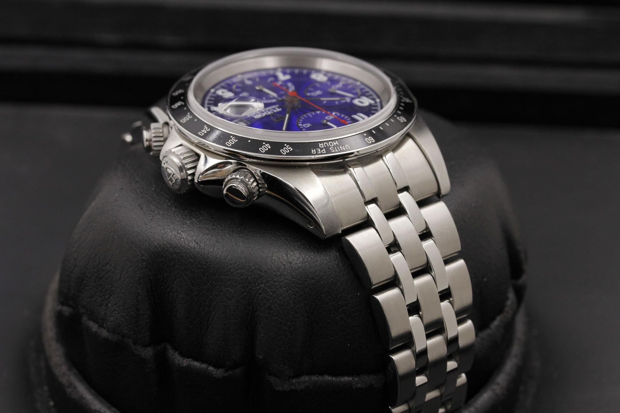 Watch Image 4