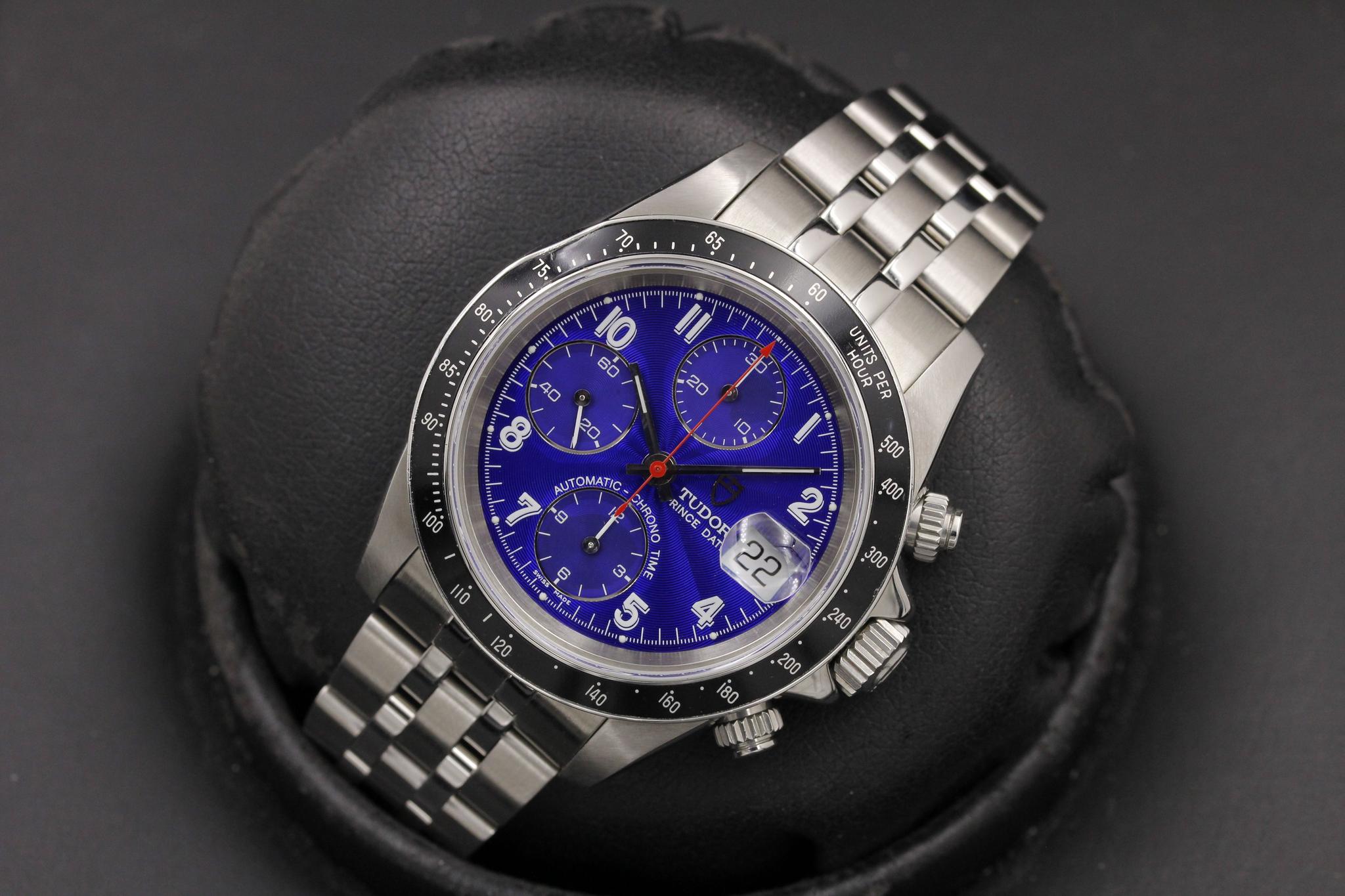 Watch Image 11
