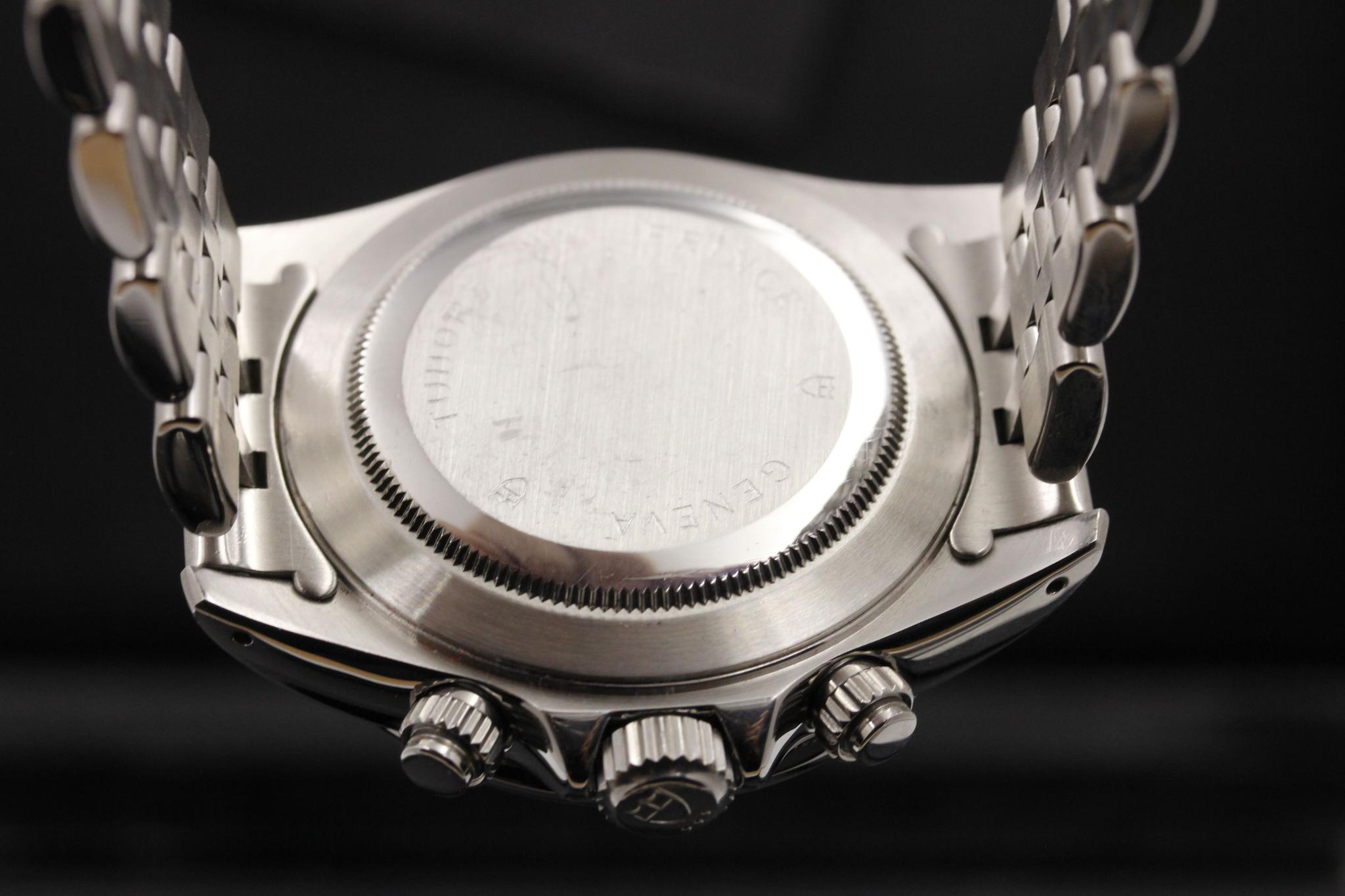 Watch Image 7