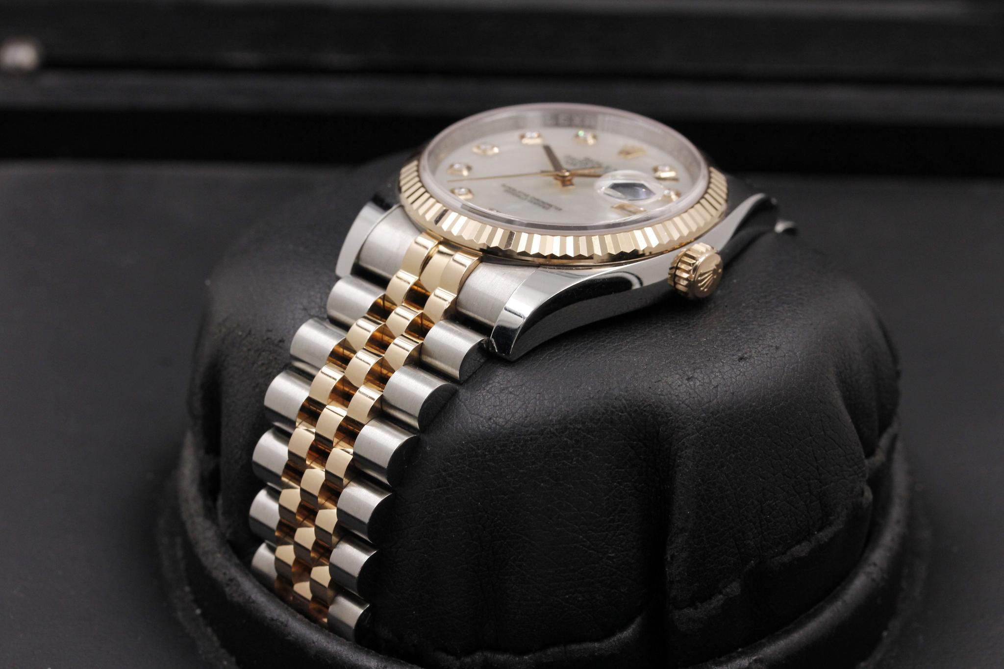 Watch Image 2