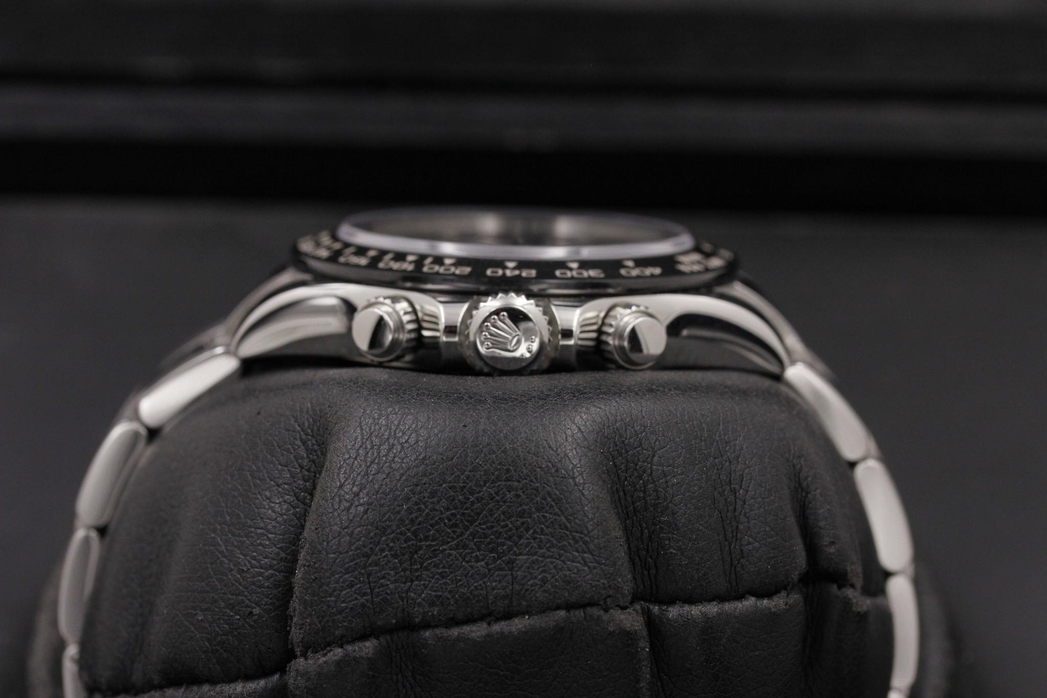 Watch Image 3