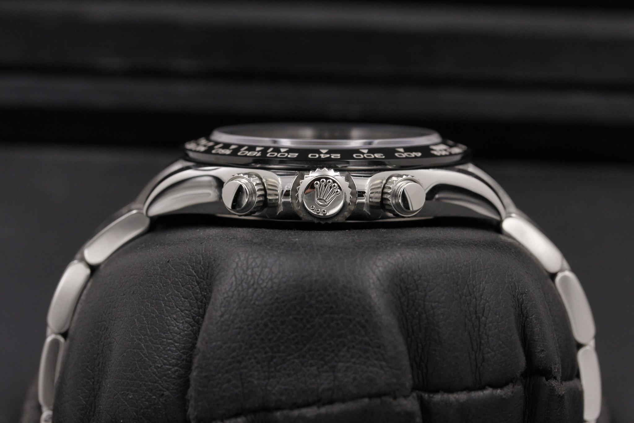 Watch Image 3