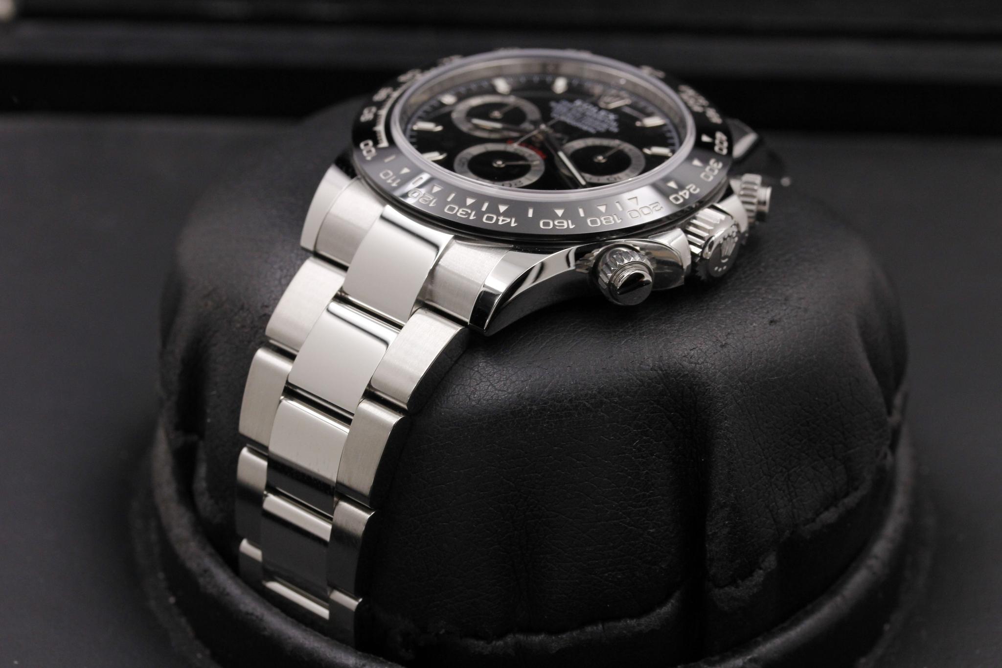 Watch Image 2