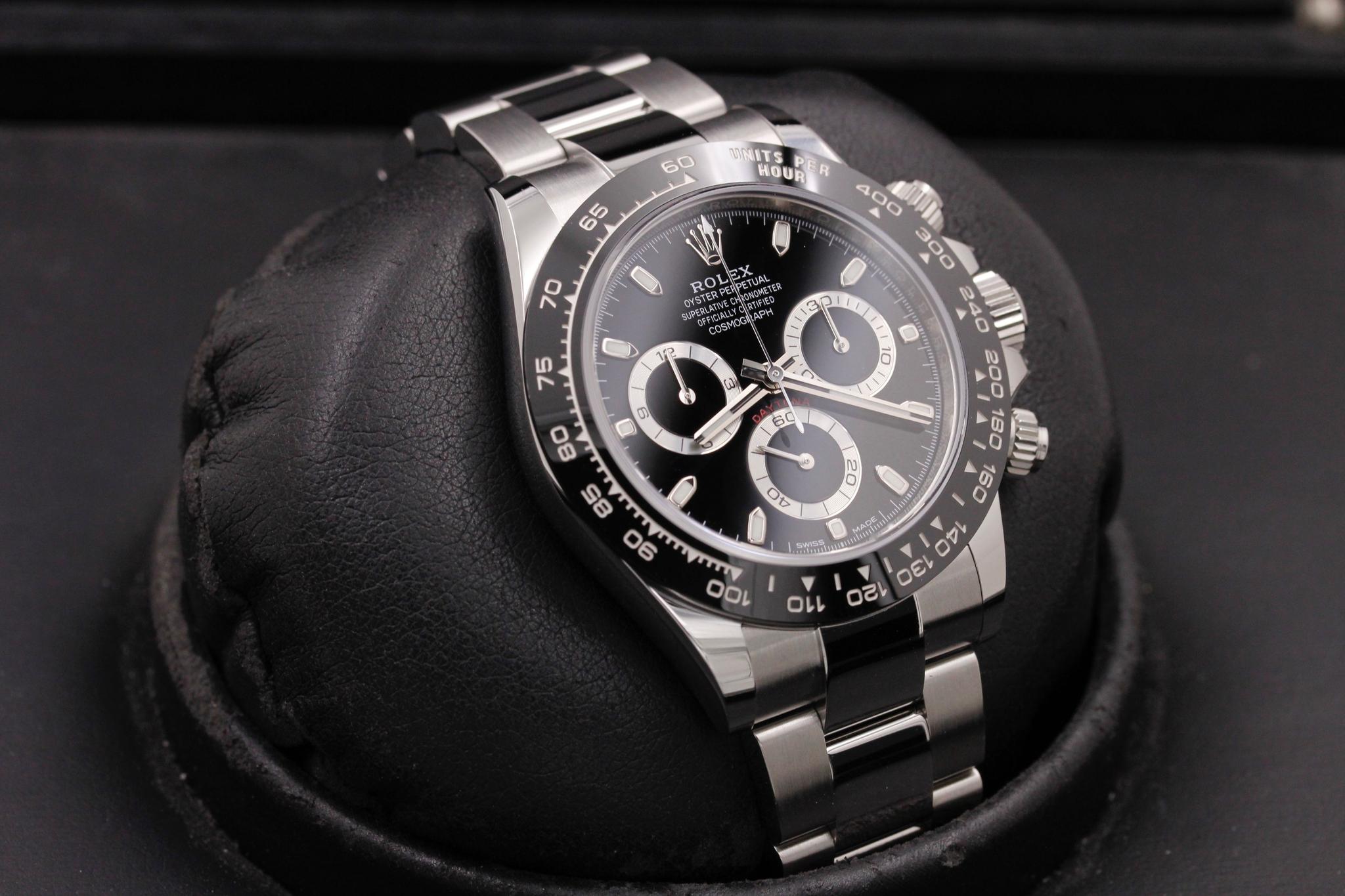 Watch Image 10