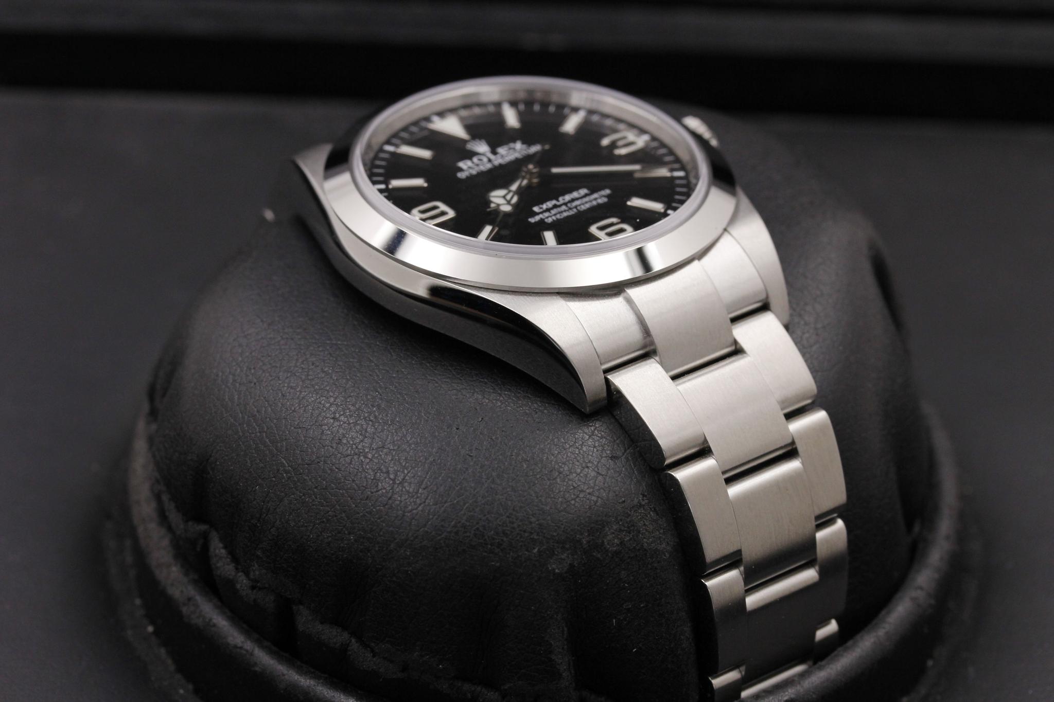 Watch Image 6