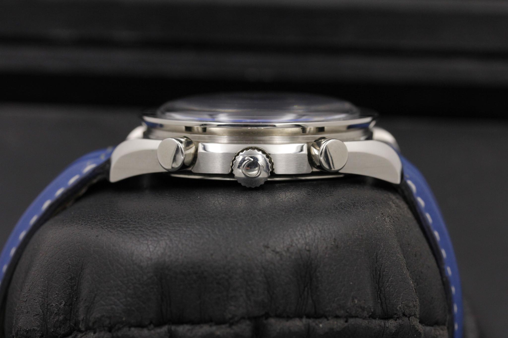 Watch Image 3