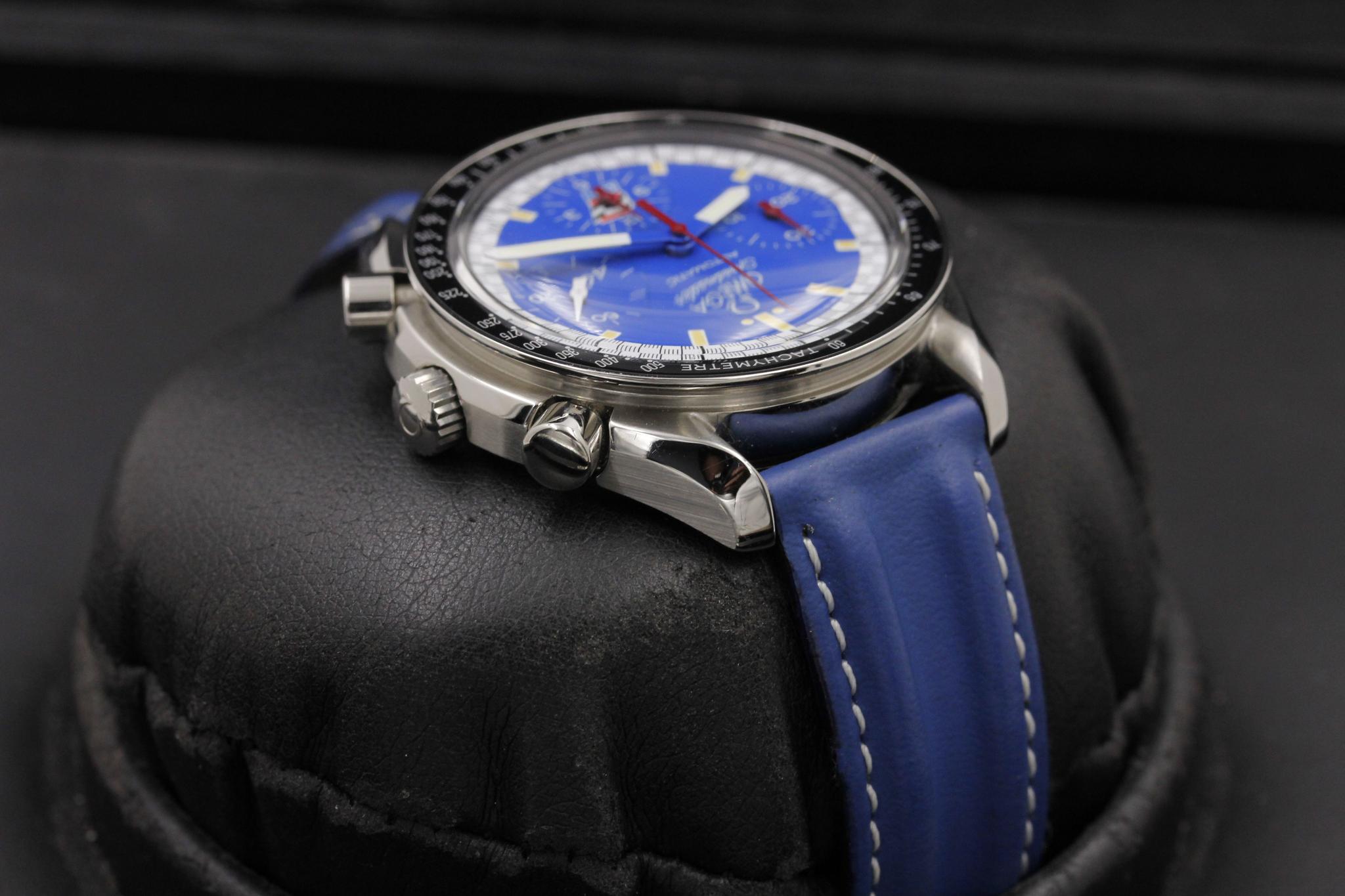 Watch Image 4