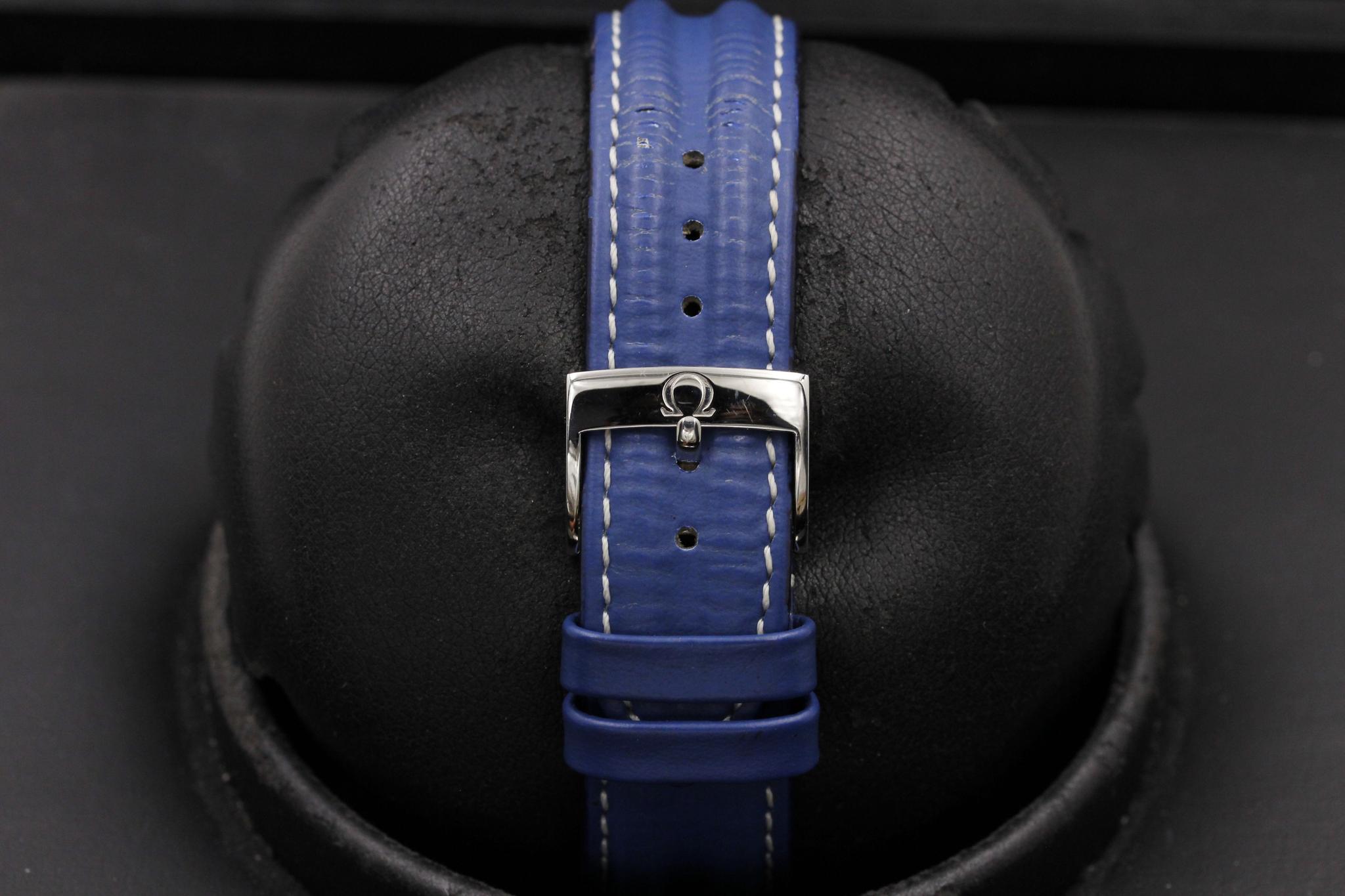Watch Image 8