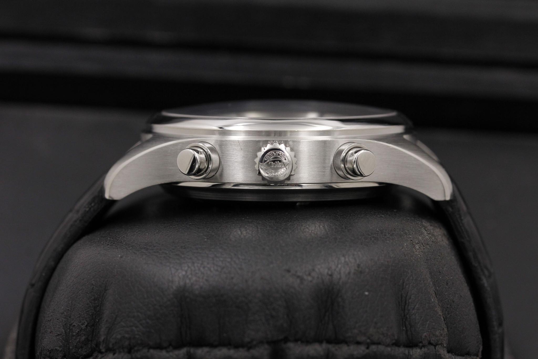 Watch Image 3