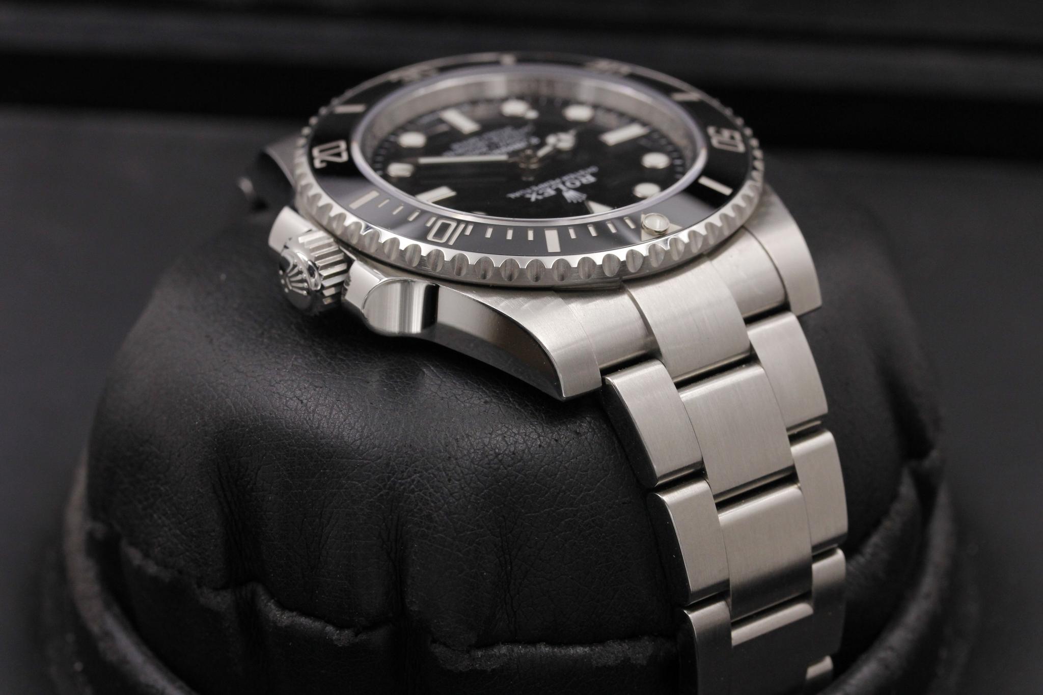 Watch Image 4