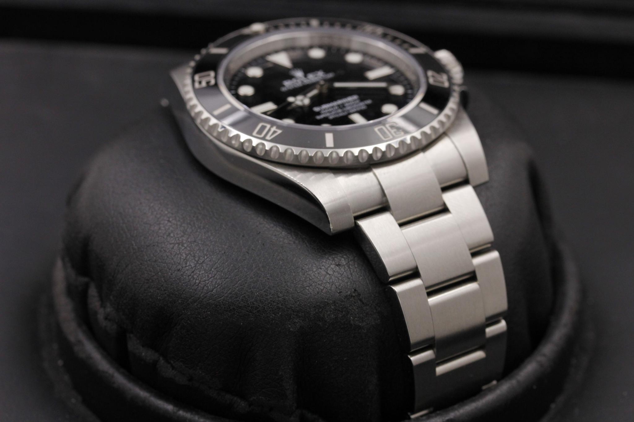 Watch Image 6
