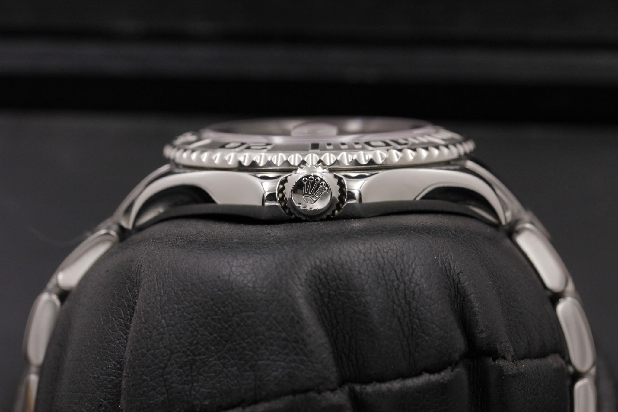 Watch Image 3